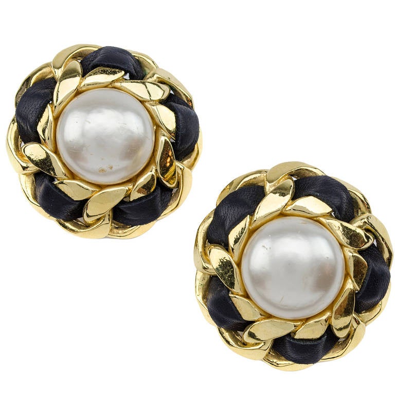 Chanel Vintage Gold Earrings For Sale