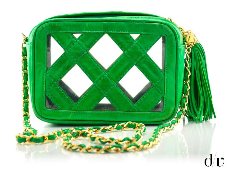 Chanel Green Calfskin Bag In Good Condition For Sale In San Diego, CA