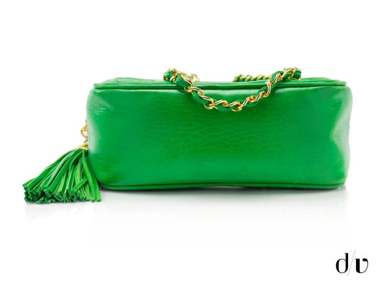 Women's Chanel Green Calfskin Bag For Sale