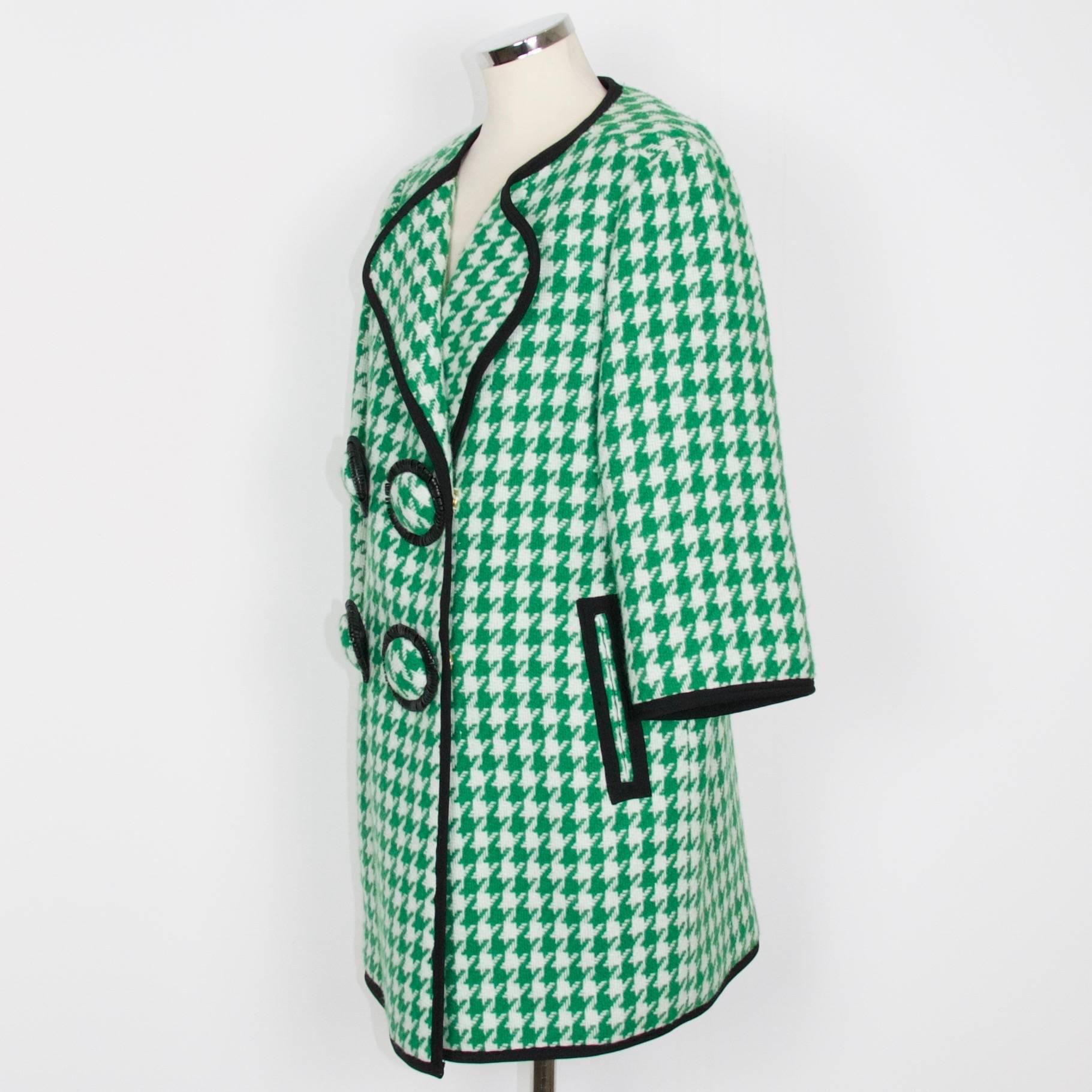 Pure new wool green and black houndstooth check coat.