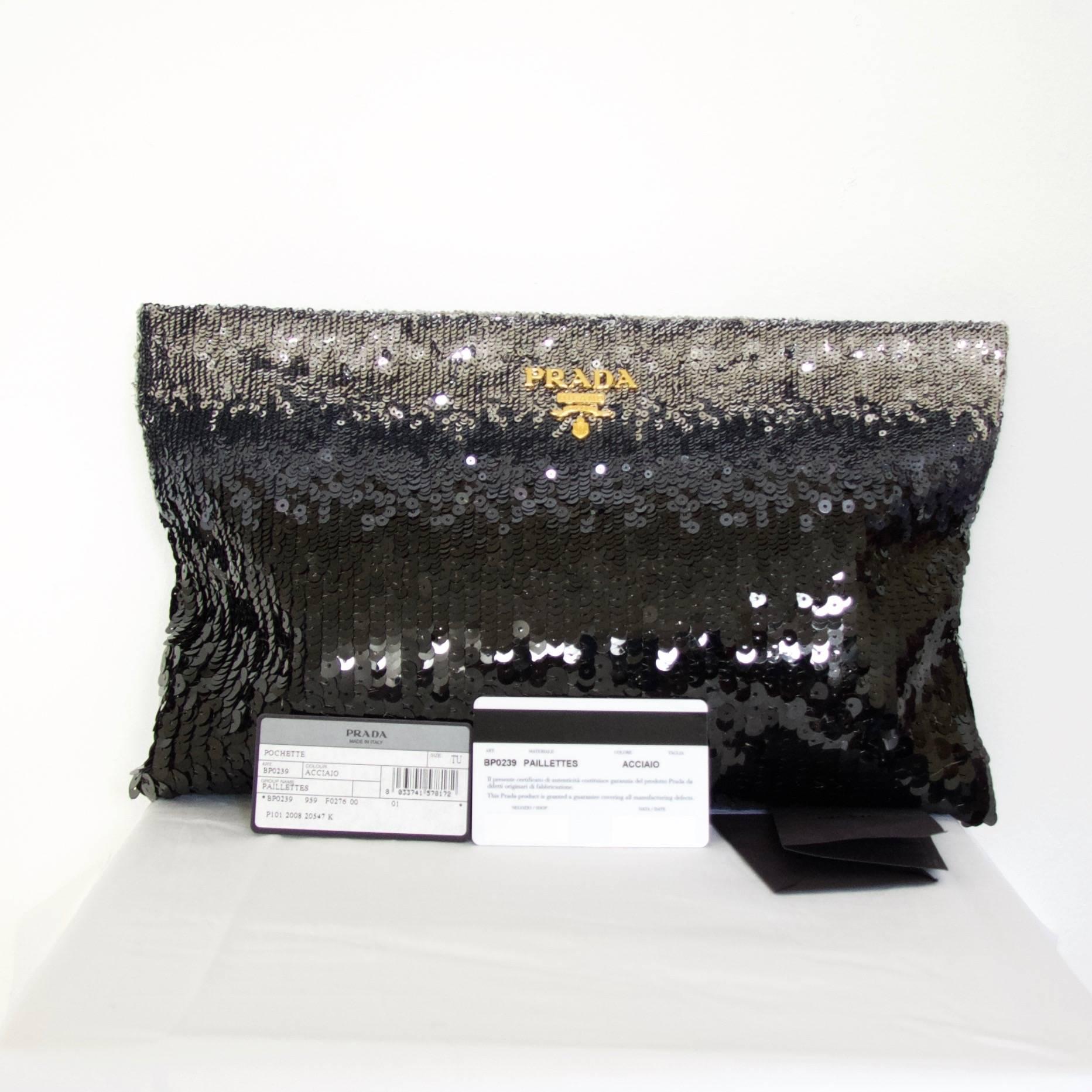 Ombre Sequin Paillettes Pochette In New Condition For Sale In London, GB