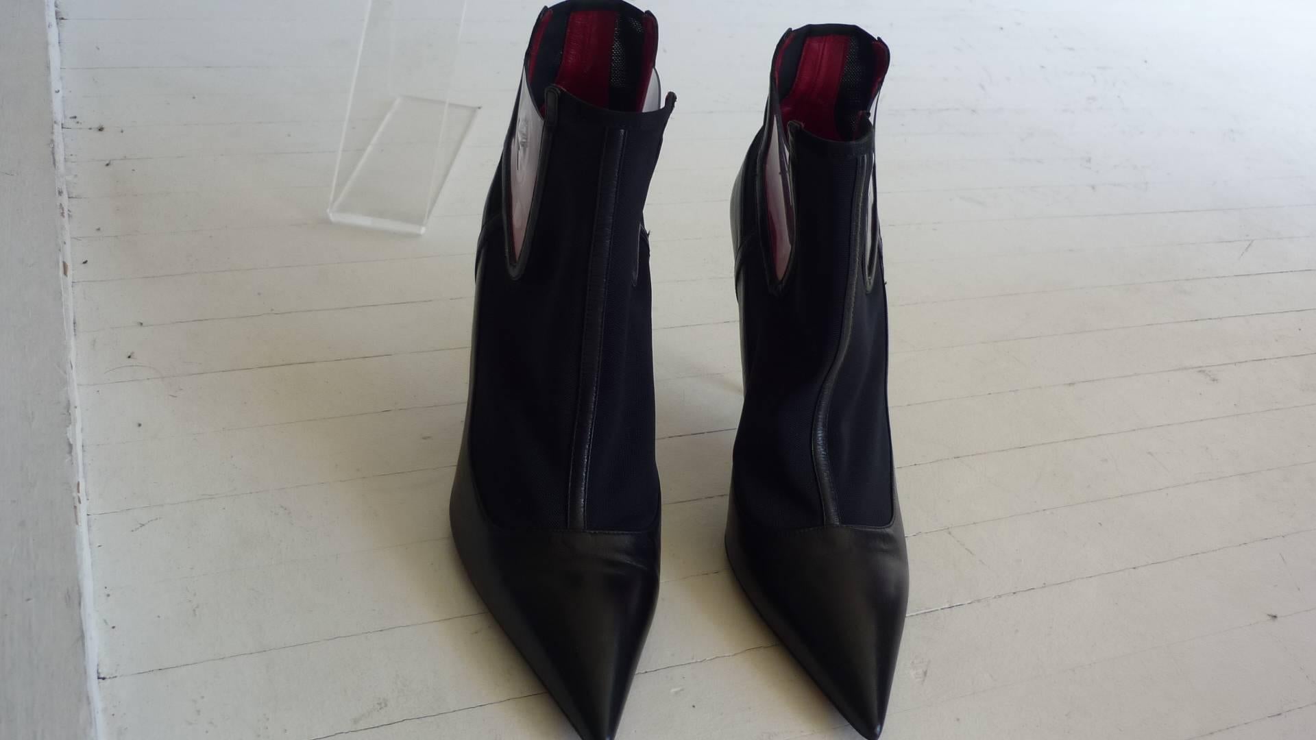 Cesare Paciotti Ankle Boots in Leather, Mesh and Plastic 38 1/2 In New Condition In Port Hope, ON
