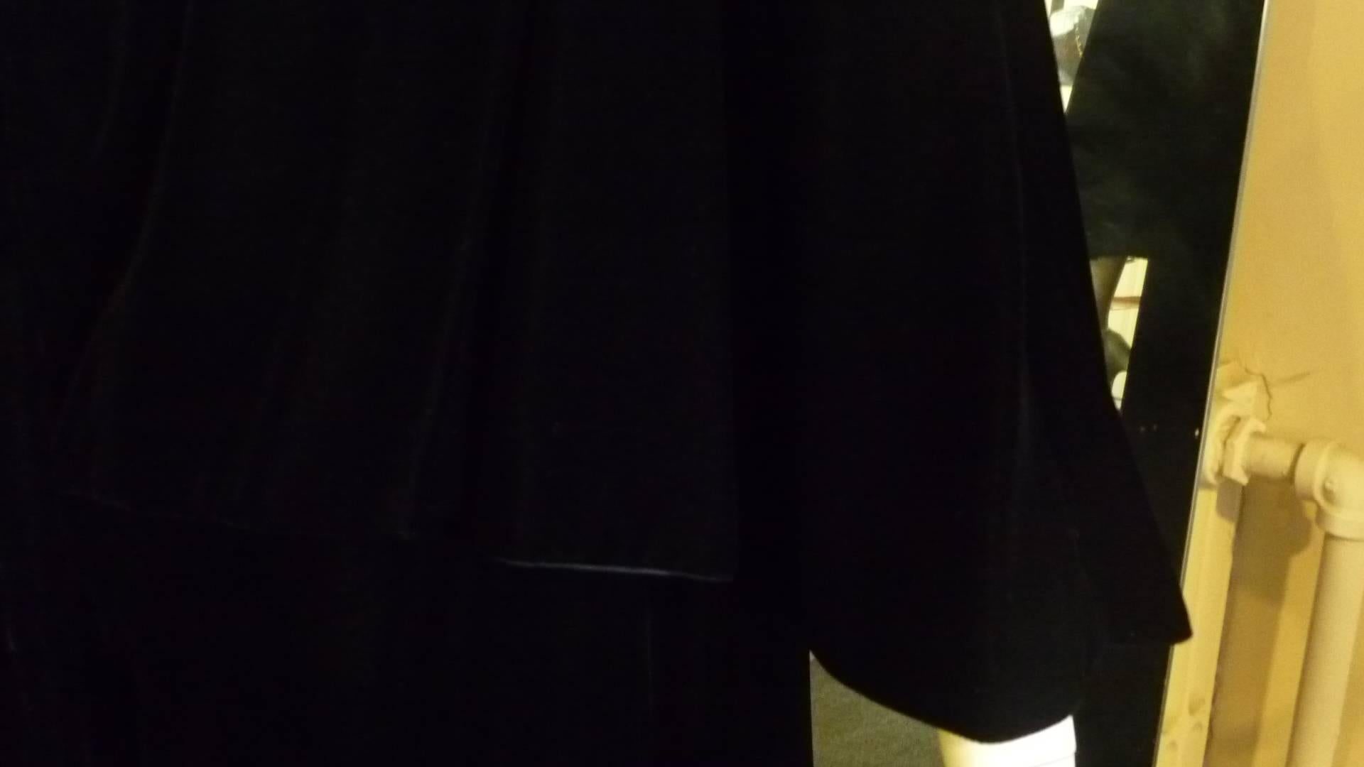 Black 1980s Victor Costa Sweeping Velvet Opera Coat with Attached Cape