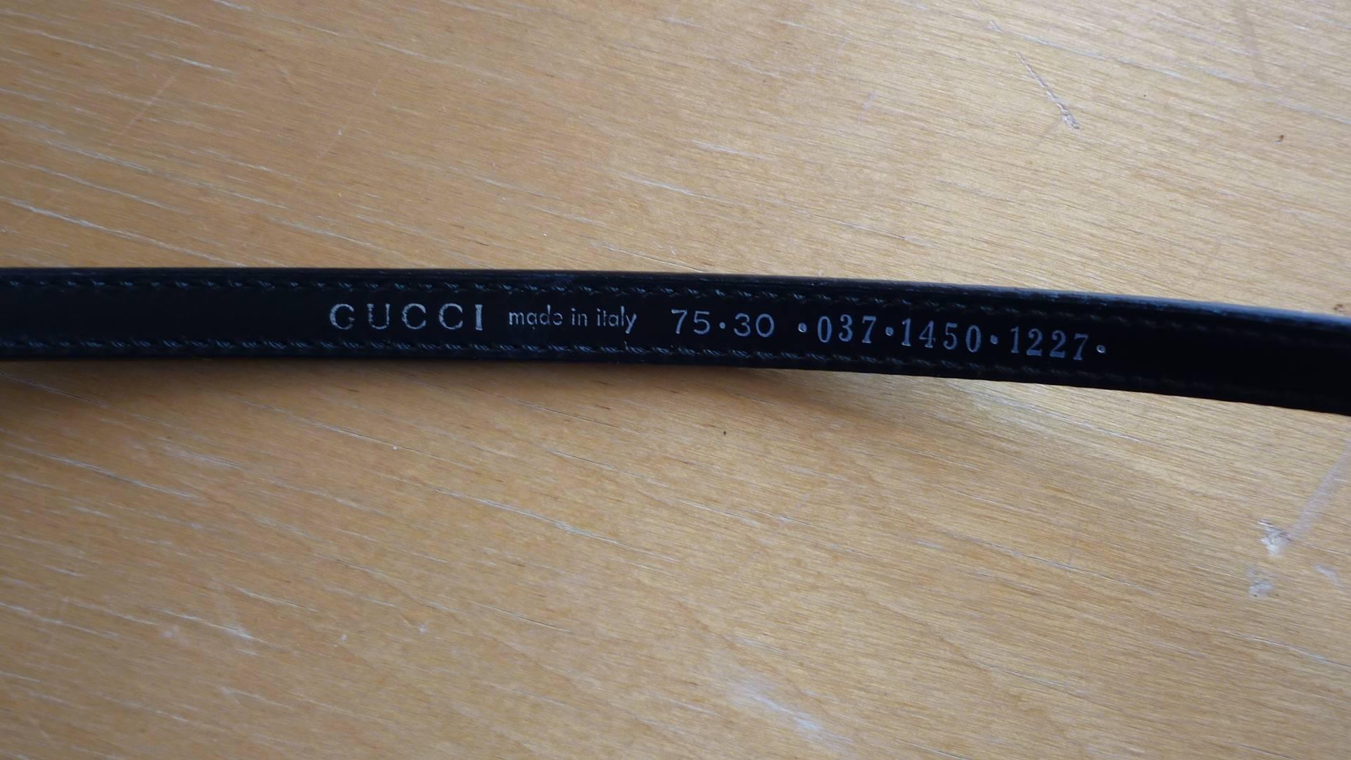 Gucci Black Patent Leather Skinny Belt with Silver Buckle 75cm In Excellent Condition In Port Hope, ON