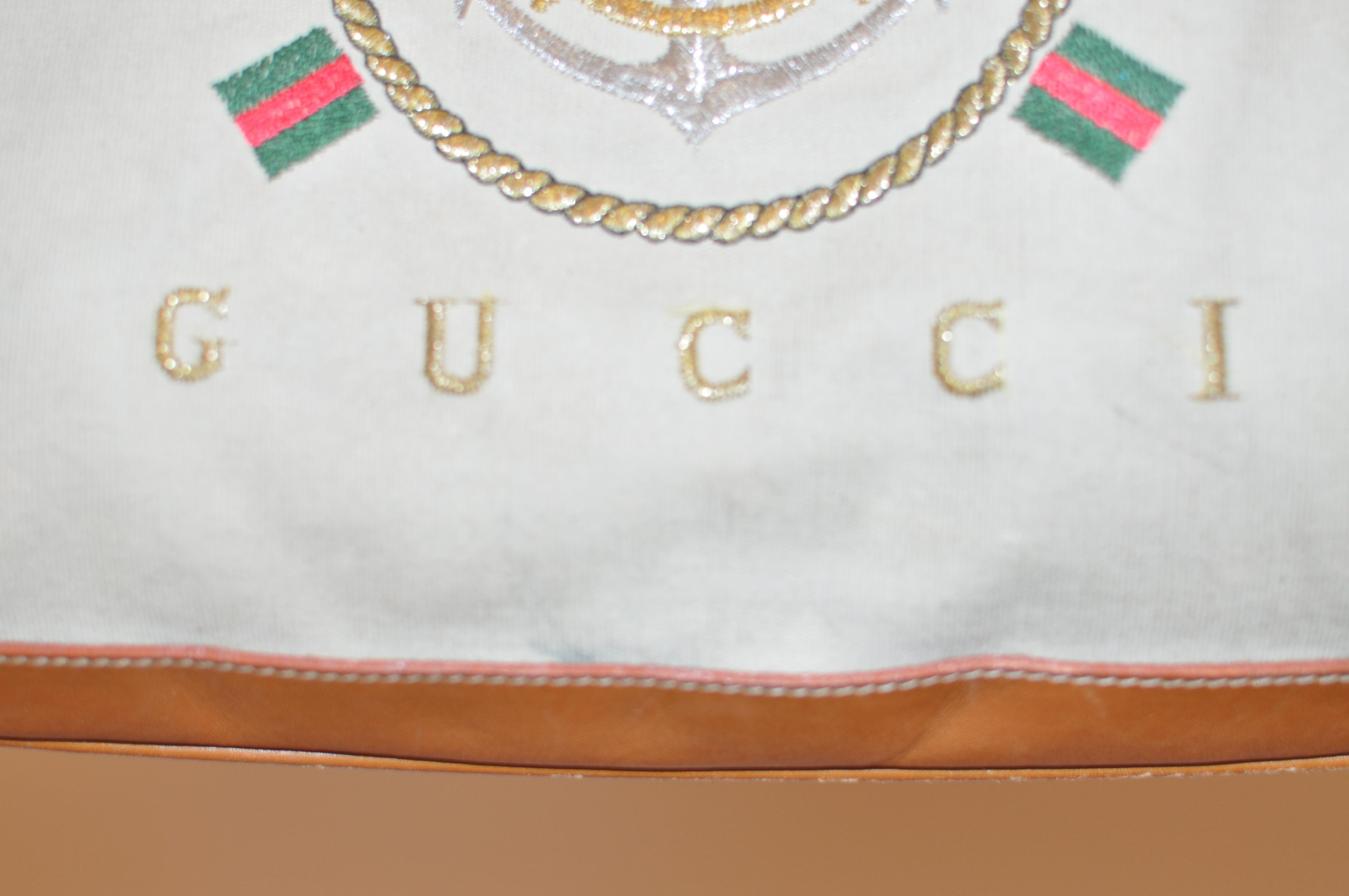 1980s Gucci Khaki Canvas and Brown Leather Nautical Bag 002-115-00207 In Fair Condition In Port Hope, ON