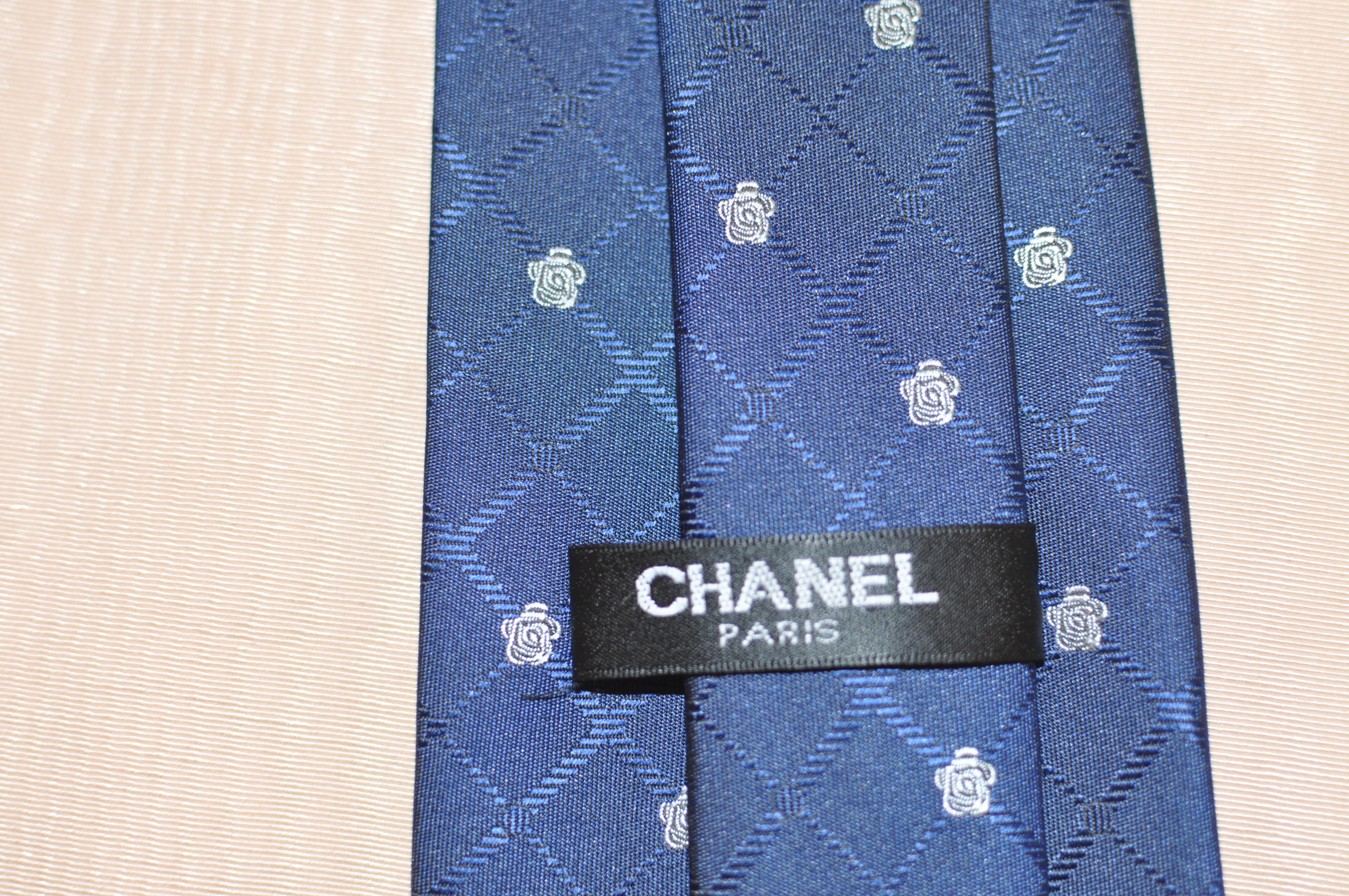 Chanel 1990s Silk Tie w/Iconic Logo and Camellia Flower Print In Good Condition In Port Hope, ON