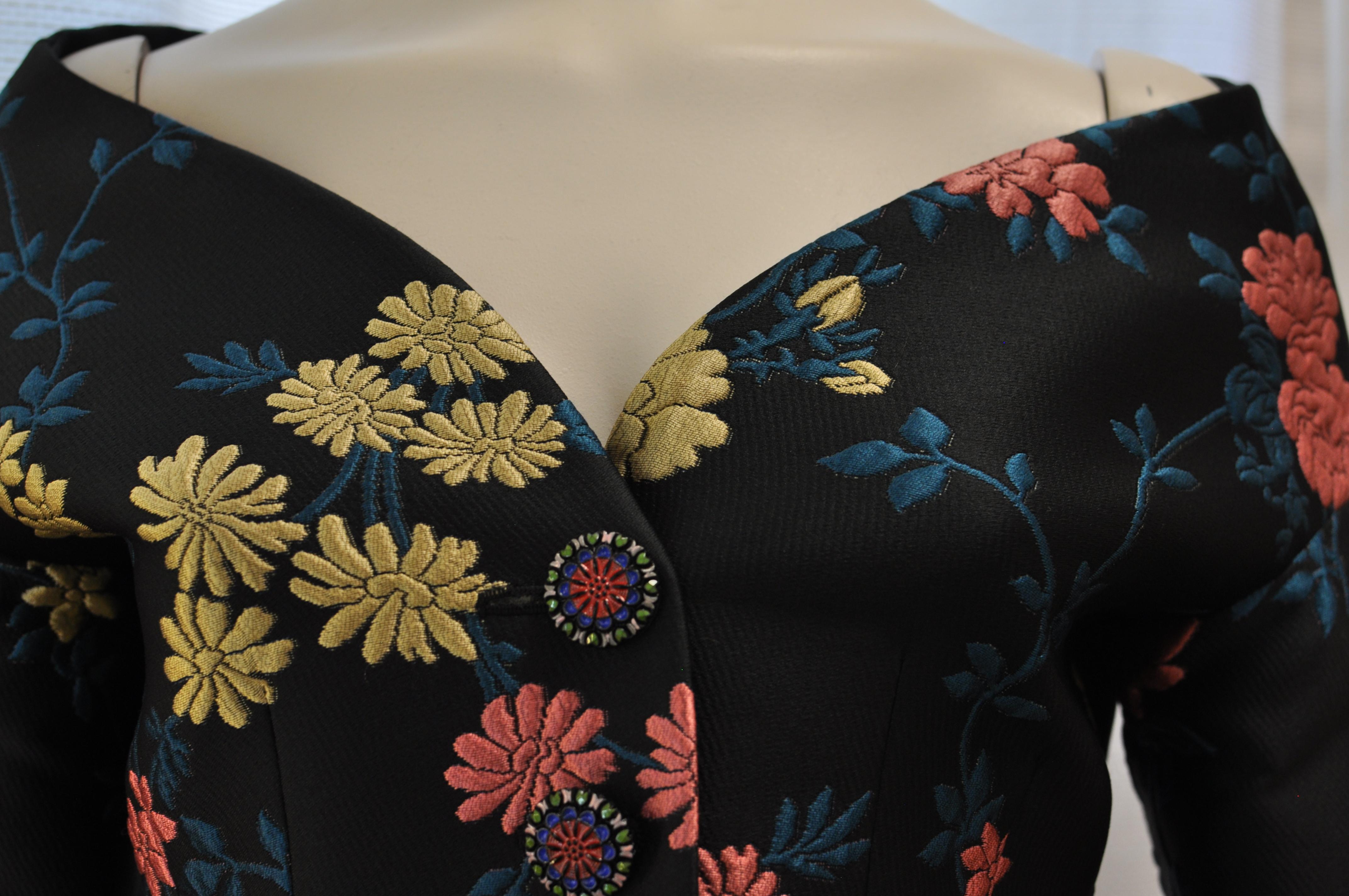 Fabulous ETRO Floral Brocade Off-the-Shoulder Jacket (42 ITL) W/T In New Condition In Port Hope, ON