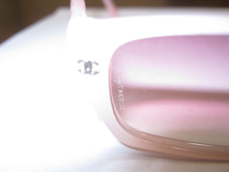 Chanel 5058B Swarovski Crystals Pink Plastic Frame Glasses In Good Condition In Port Hope, ON