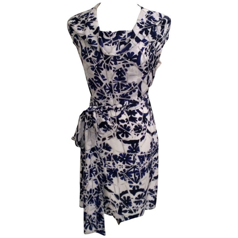 Navy and White Unique Floral Gucci Dress at 1stdibs