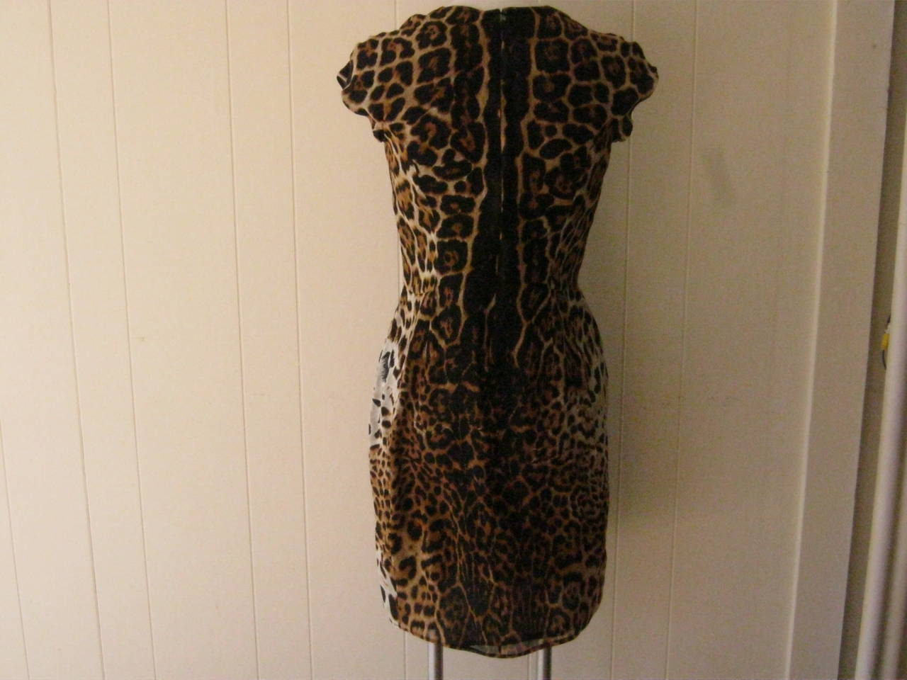 Yves Saint Laurent Leopard Silk Print Dress (40 Fr) In Excellent Condition In Port Hope, ON