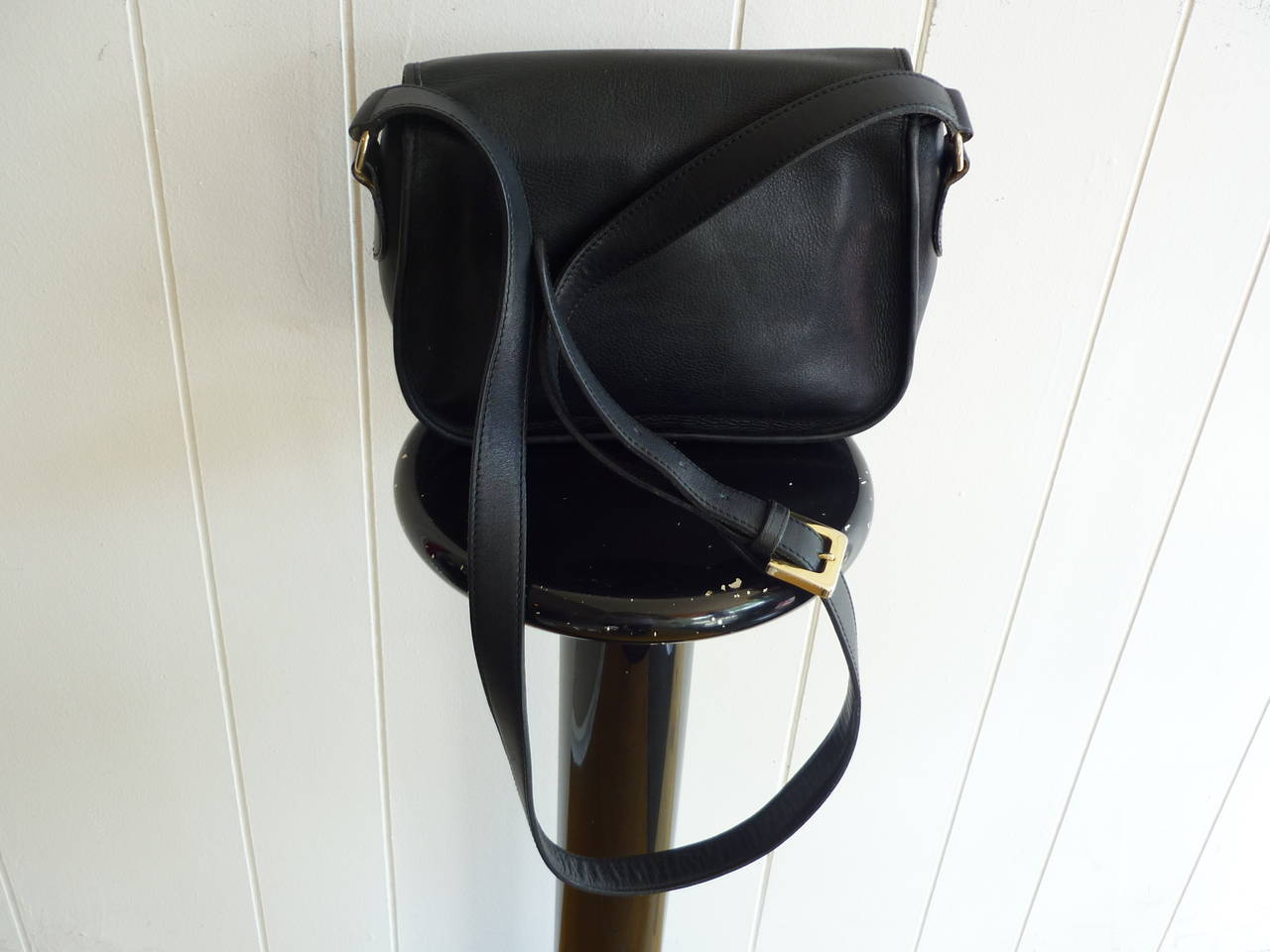 Vintage Burberrys Black Leather Crossbody Handbag