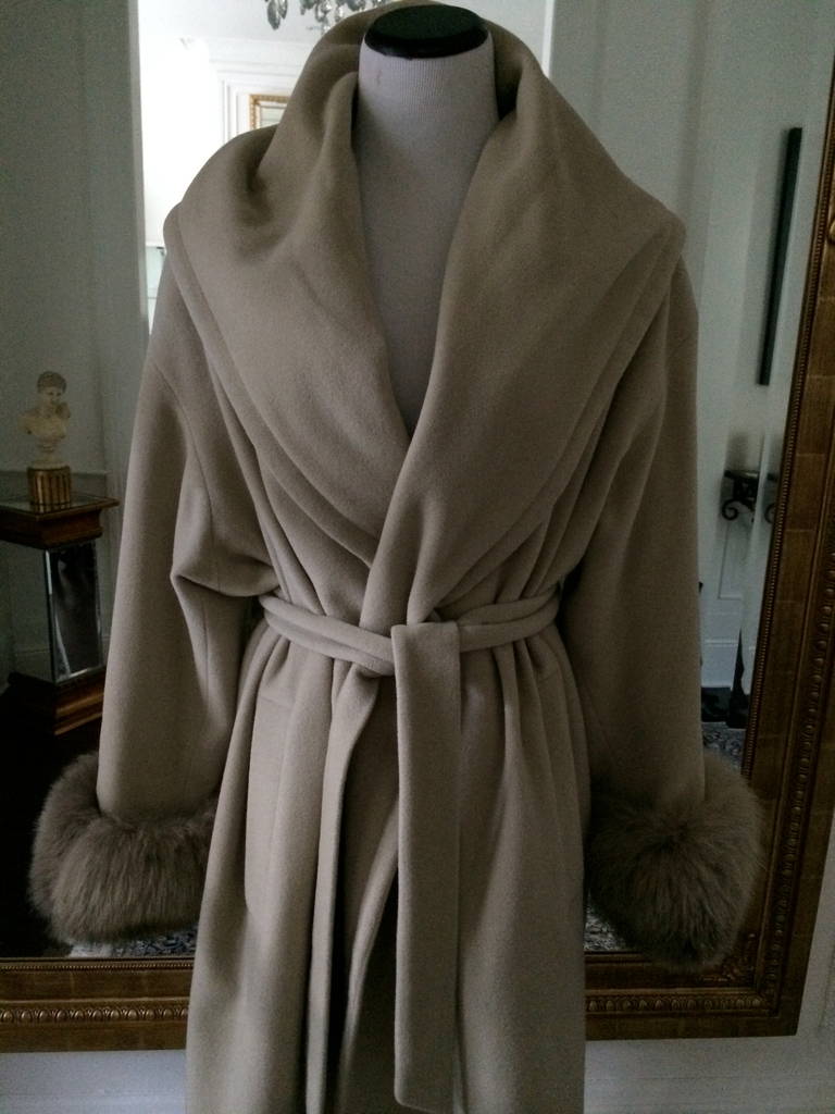 Luxury by Louis Feraud in a Cashmere Blend Wrap Coat In Excellent Condition In Port Hope, ON