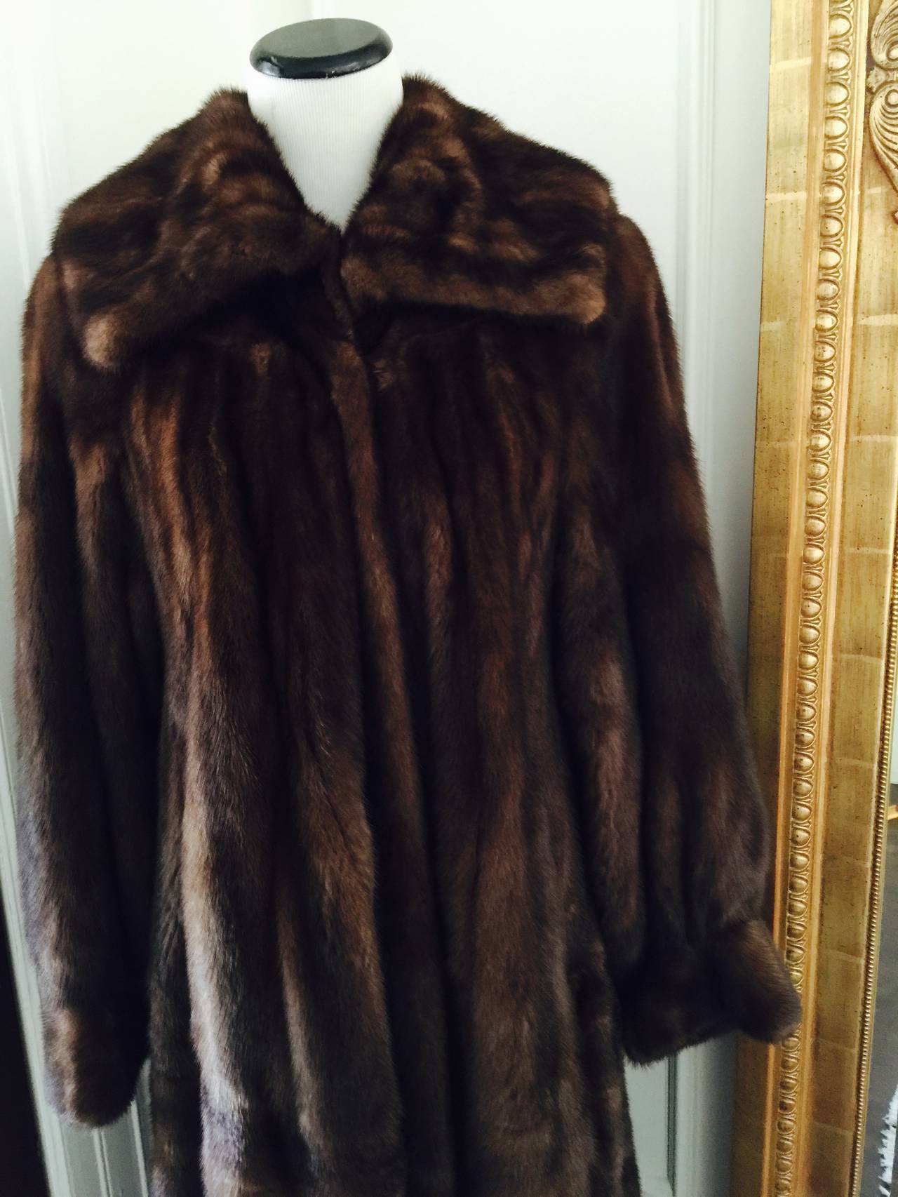 Black Lagerfeld for Natural Furs Luxurious Full Length Mink Coat Size 8