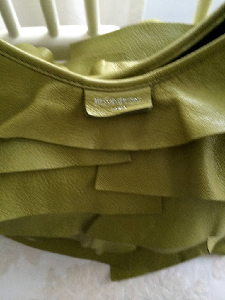 Yves Saint Laurent Ruffled St. Tropez Bag In Excellent Condition In Port Hope, ON