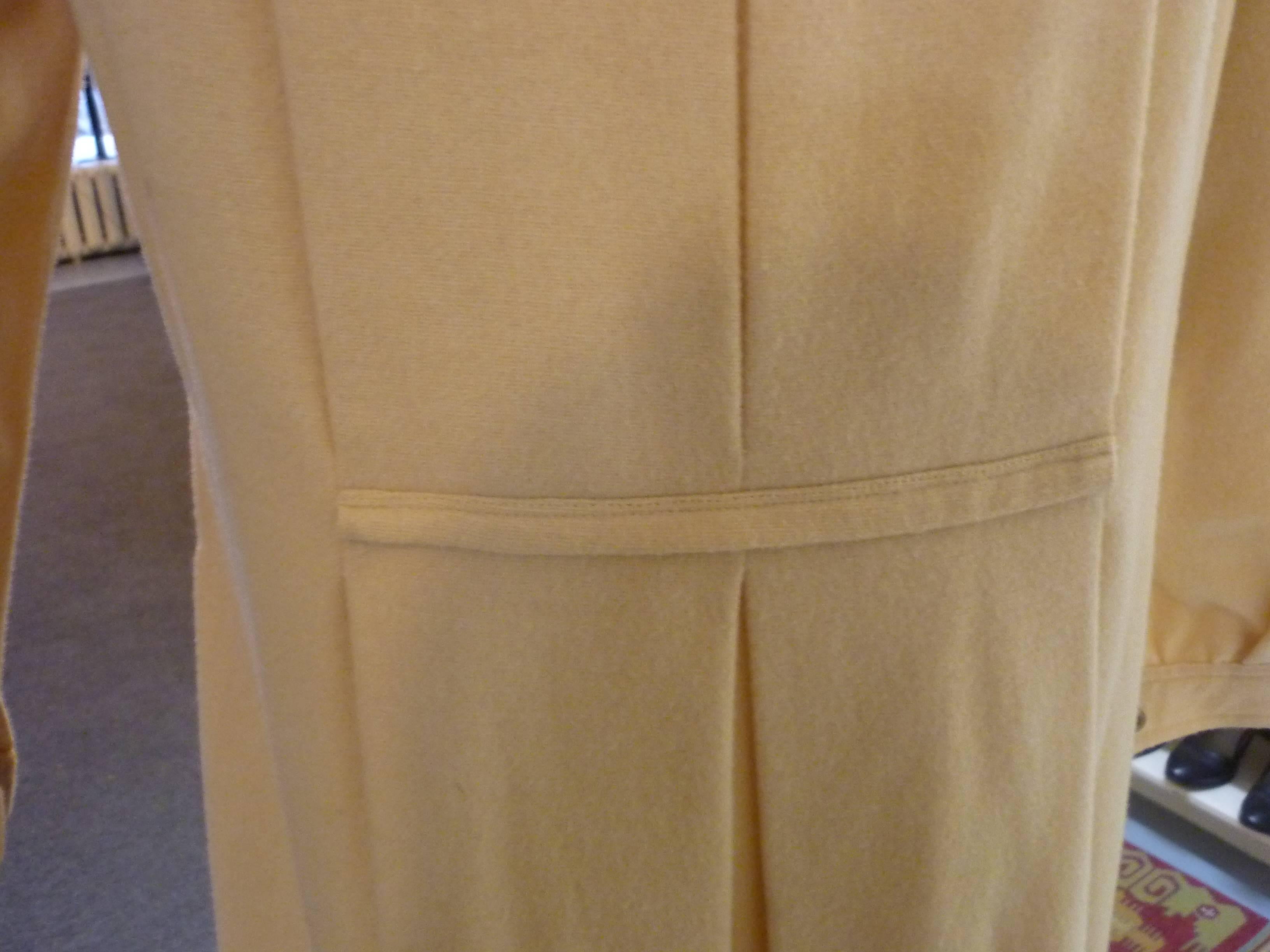 1970s Geoffrey Beene Wool Shift With a Twist im Zustand „Gut“ im Angebot in Port Hope, ON