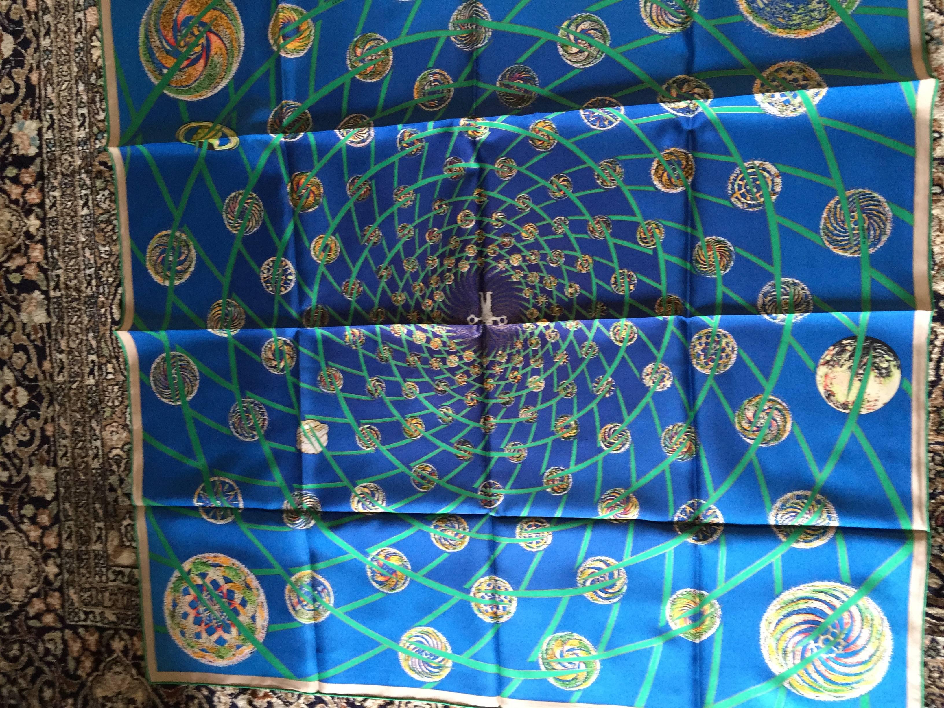 Donna Foulard vintage di Hermes 