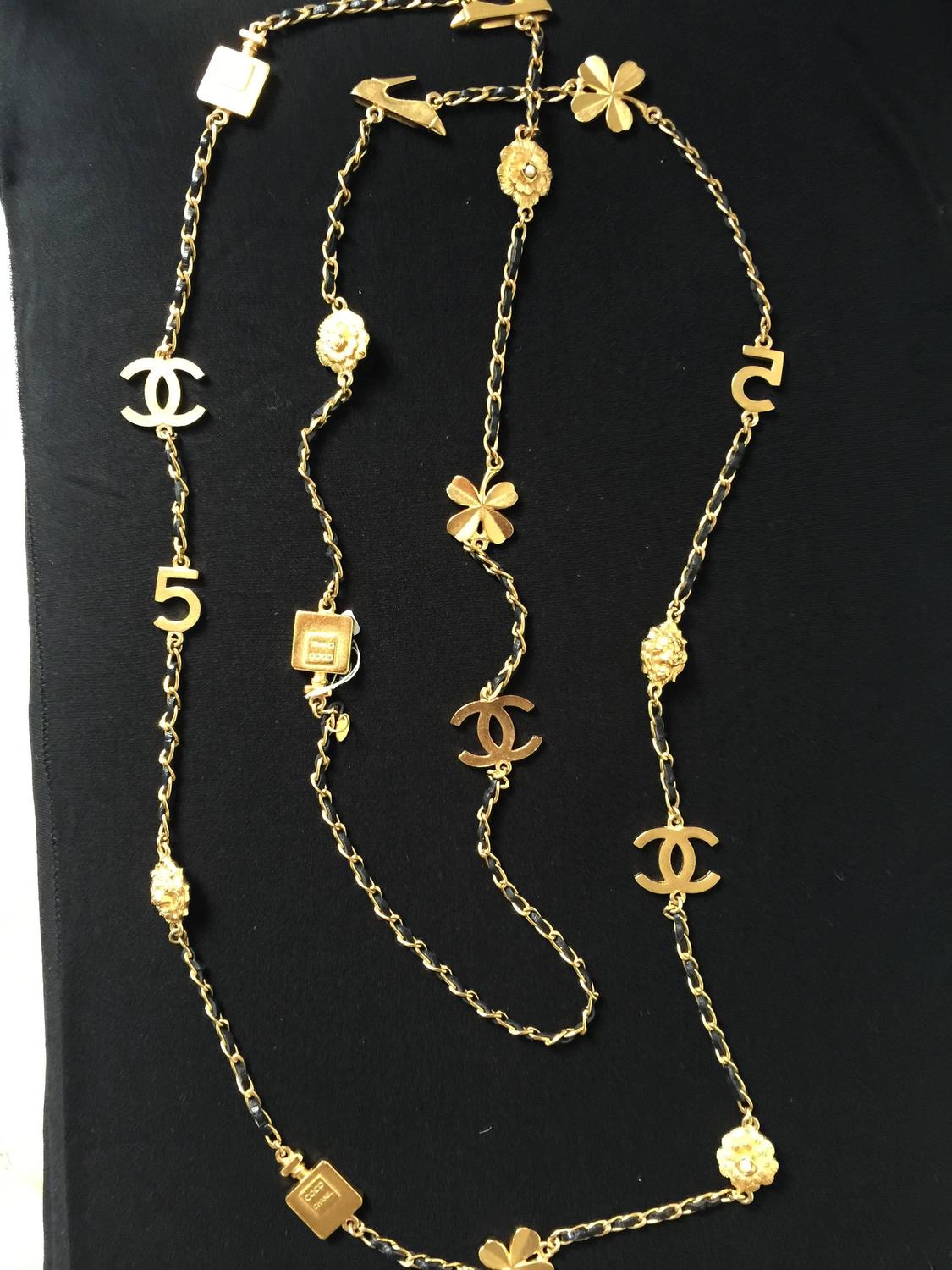 Chanel 18K gold plated signature motif chain necklace at 1stdibs