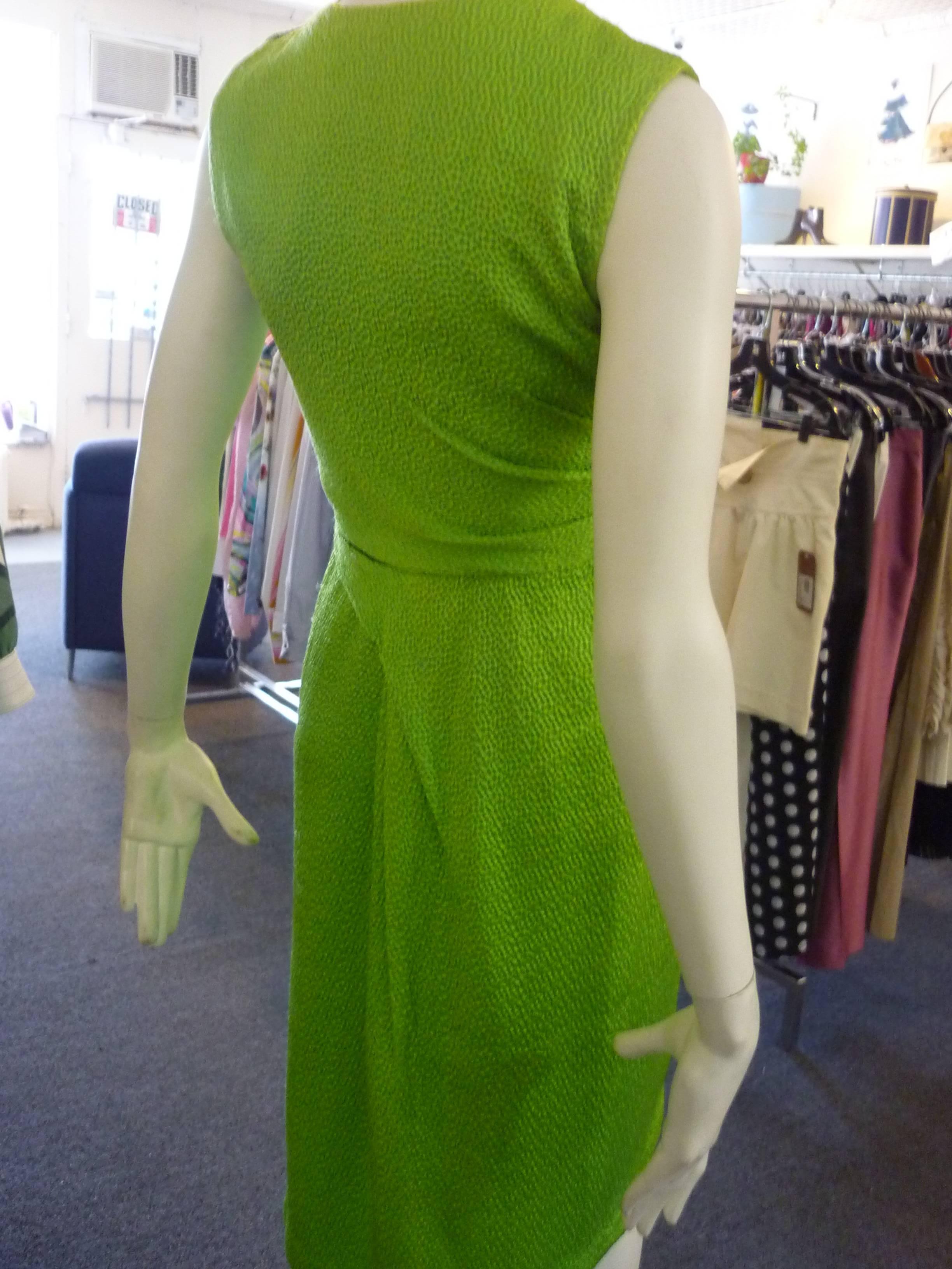 2008 Oscar de la Renta Dimpled Silk Lime Dress (2) In Excellent Condition In Port Hope, ON