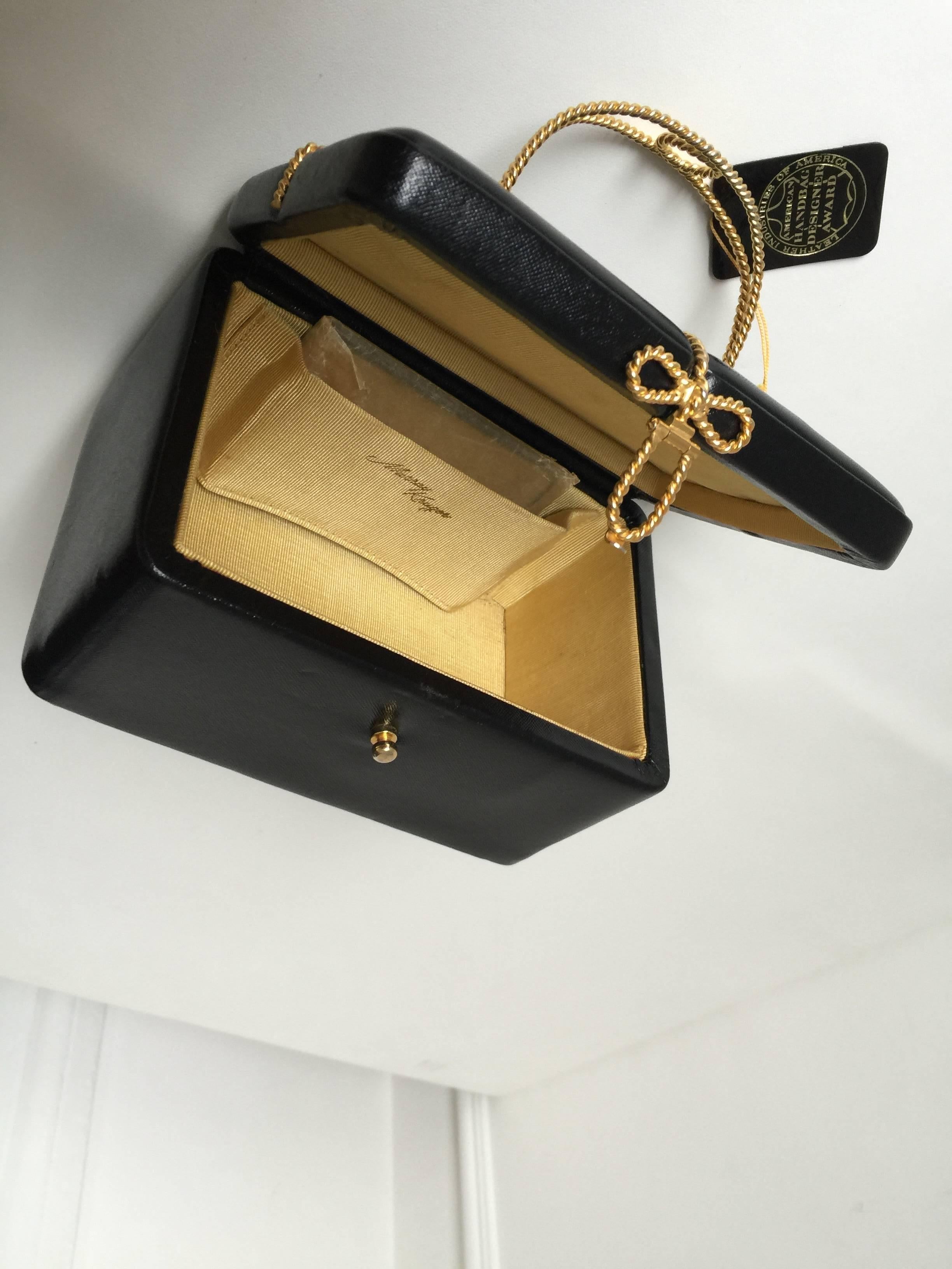 Exquisite Murray Kruger Black Leather  Gift Box Handbag 2