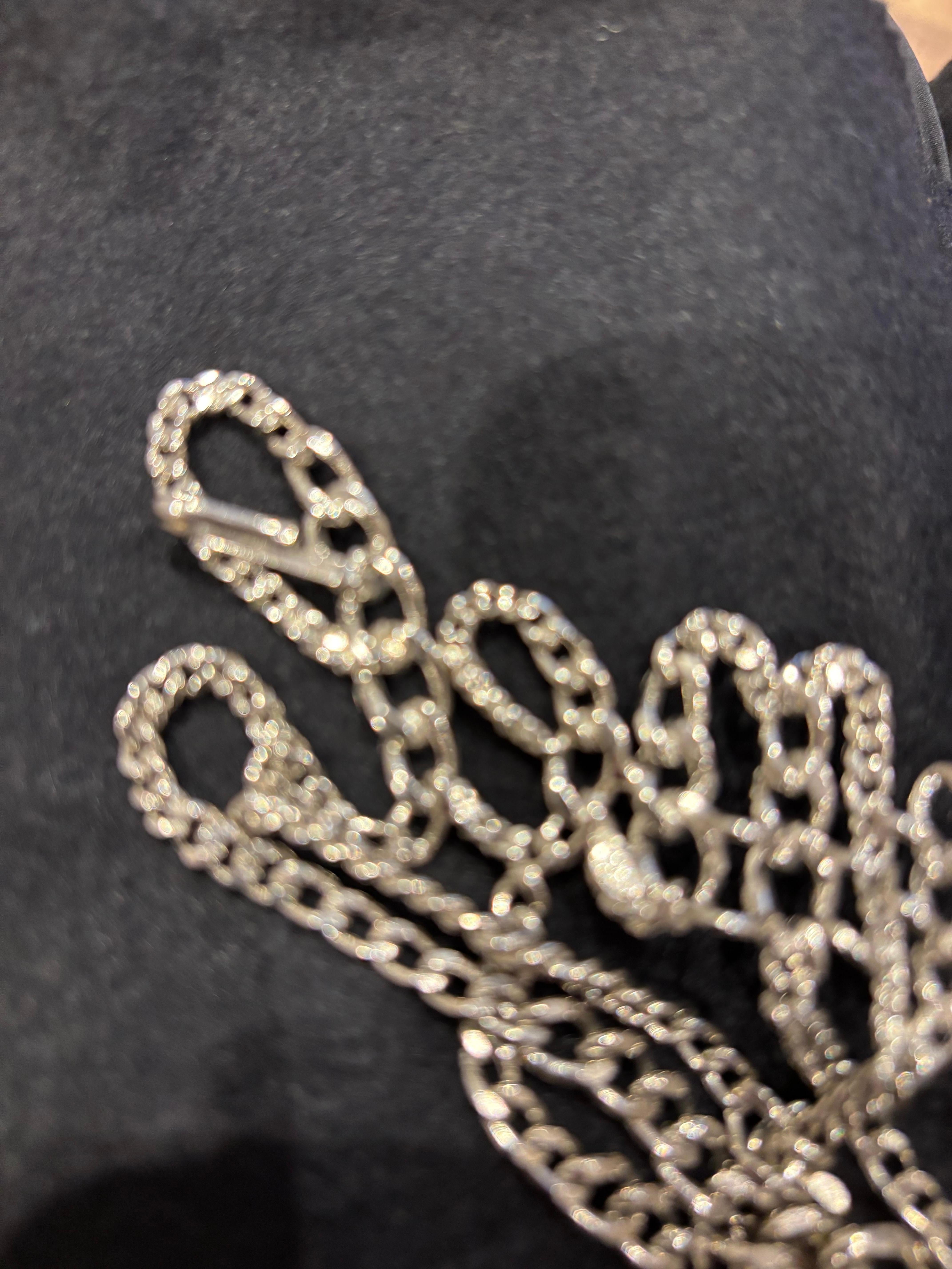 De las mujeres Chanel 2006 by Karl Lagerfeld Cinturón/collar con logotipo en cursiva plateado c/caja en venta