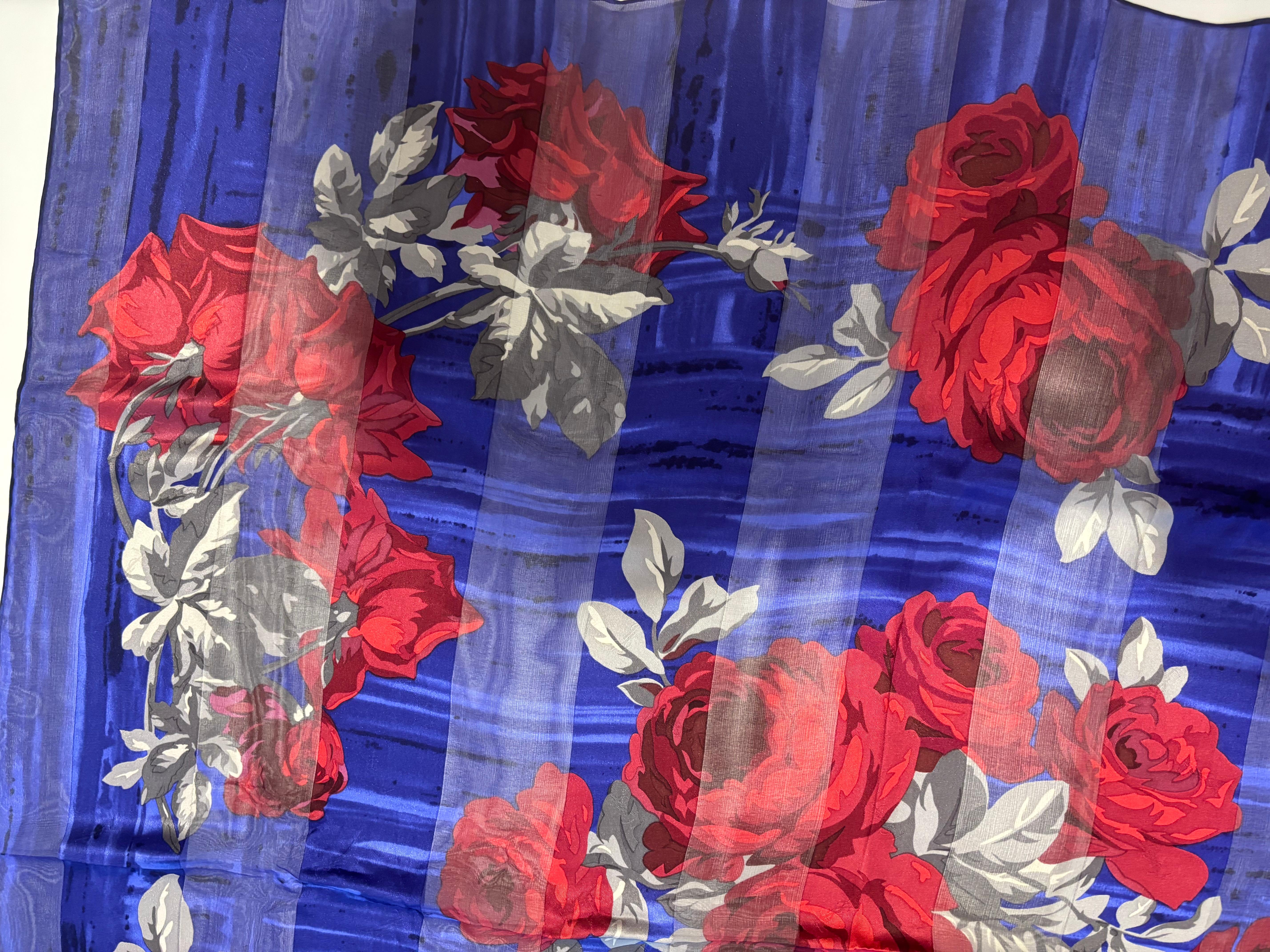 Pañuelo de seda muselina Yves Saint Laurent for Matsuzakaya - Nuevo stock anterior en venta 1