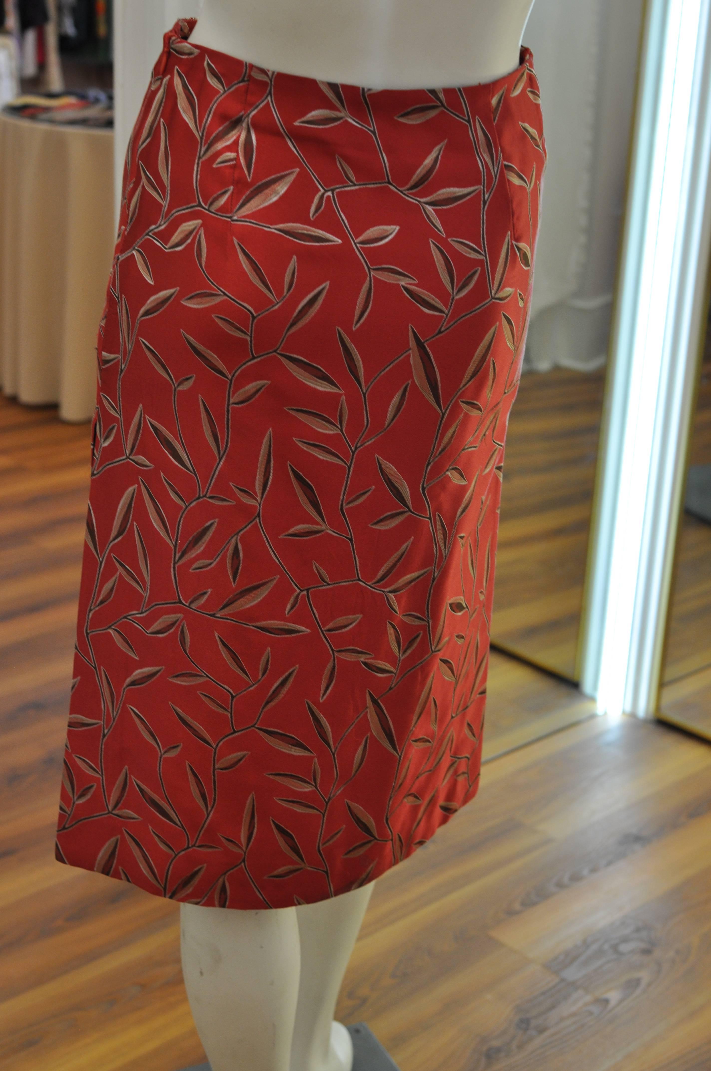 Women's Prada Red Silk Skirt With a Leaf Pattern 38 (ITL)