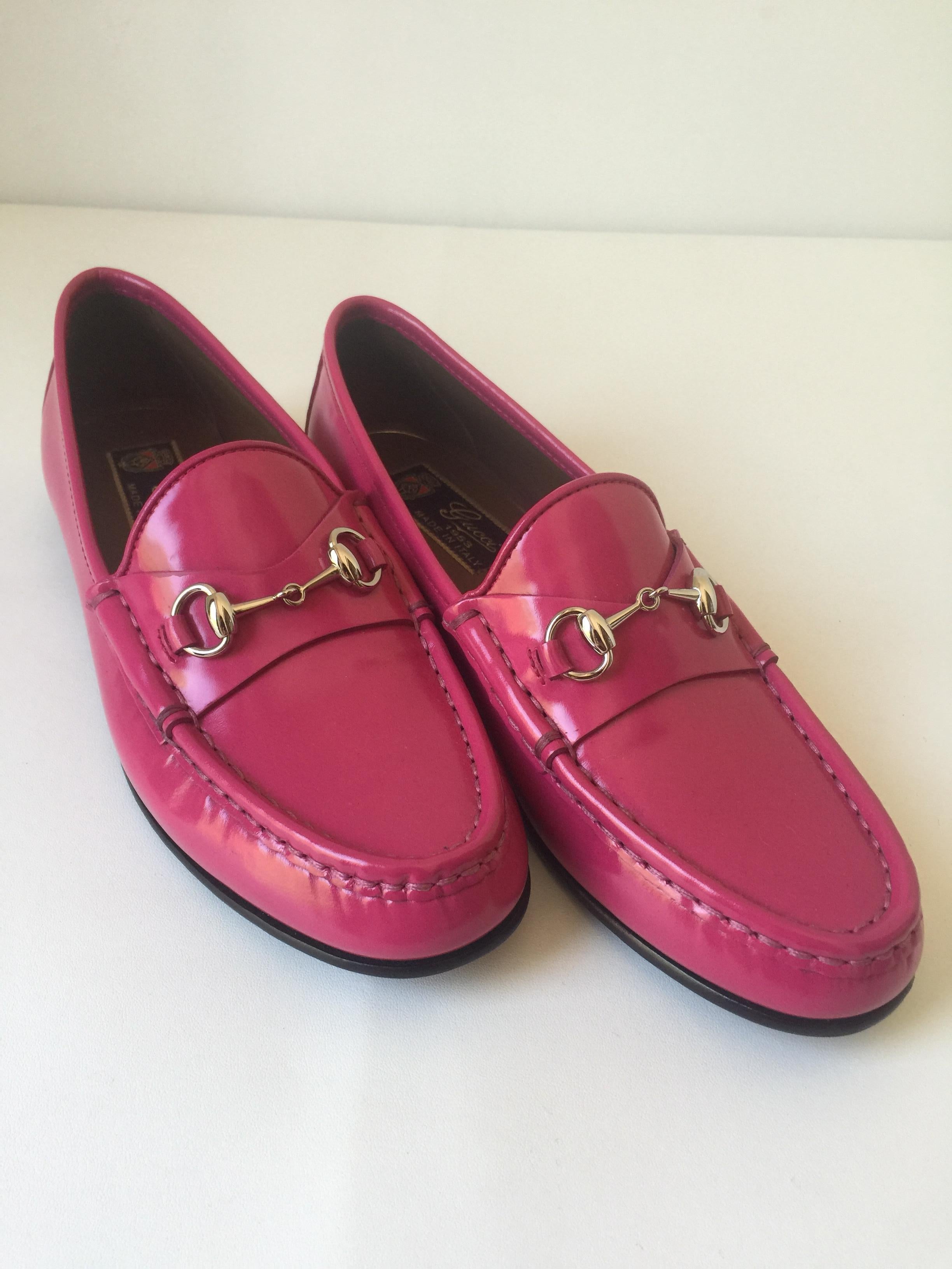 Magenta Leather Gucci Loafers Sz.36 In Excellent Condition In Port Hope, ON