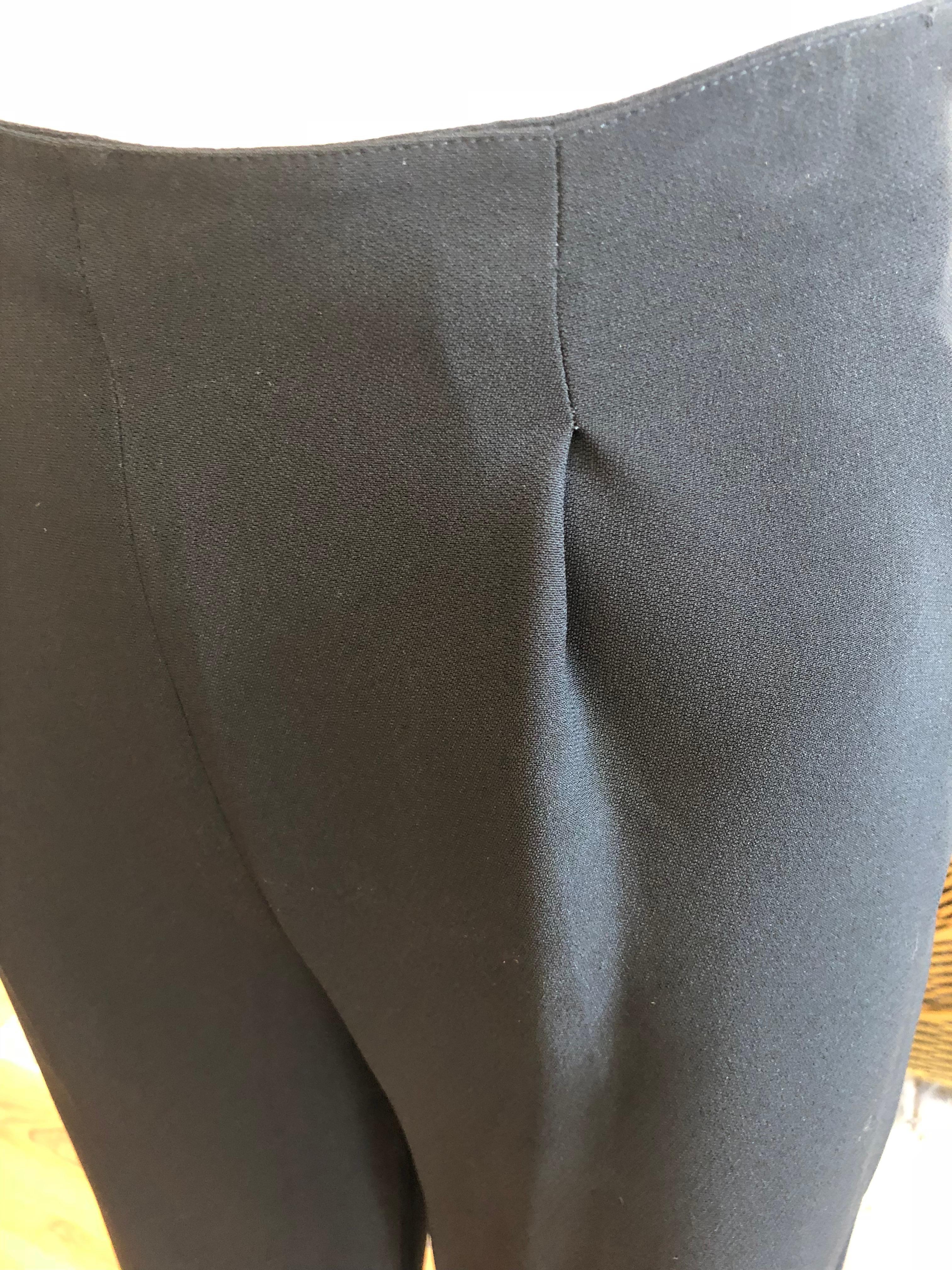 Noir Valentino - Pantalon en laine noire taille haute (S) du début des années 1990 en vente