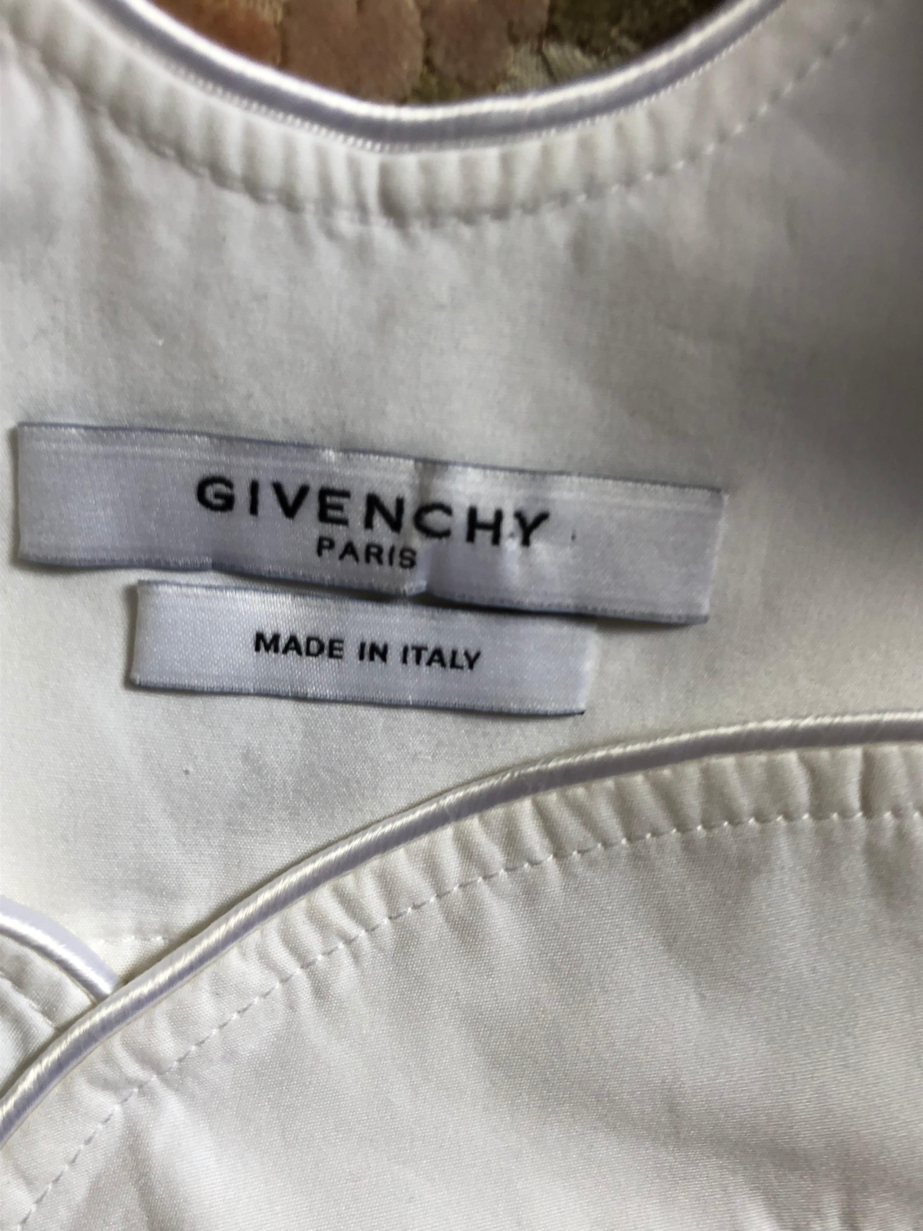 Women's Givenchy White Cotton Blouse with circular Design 38