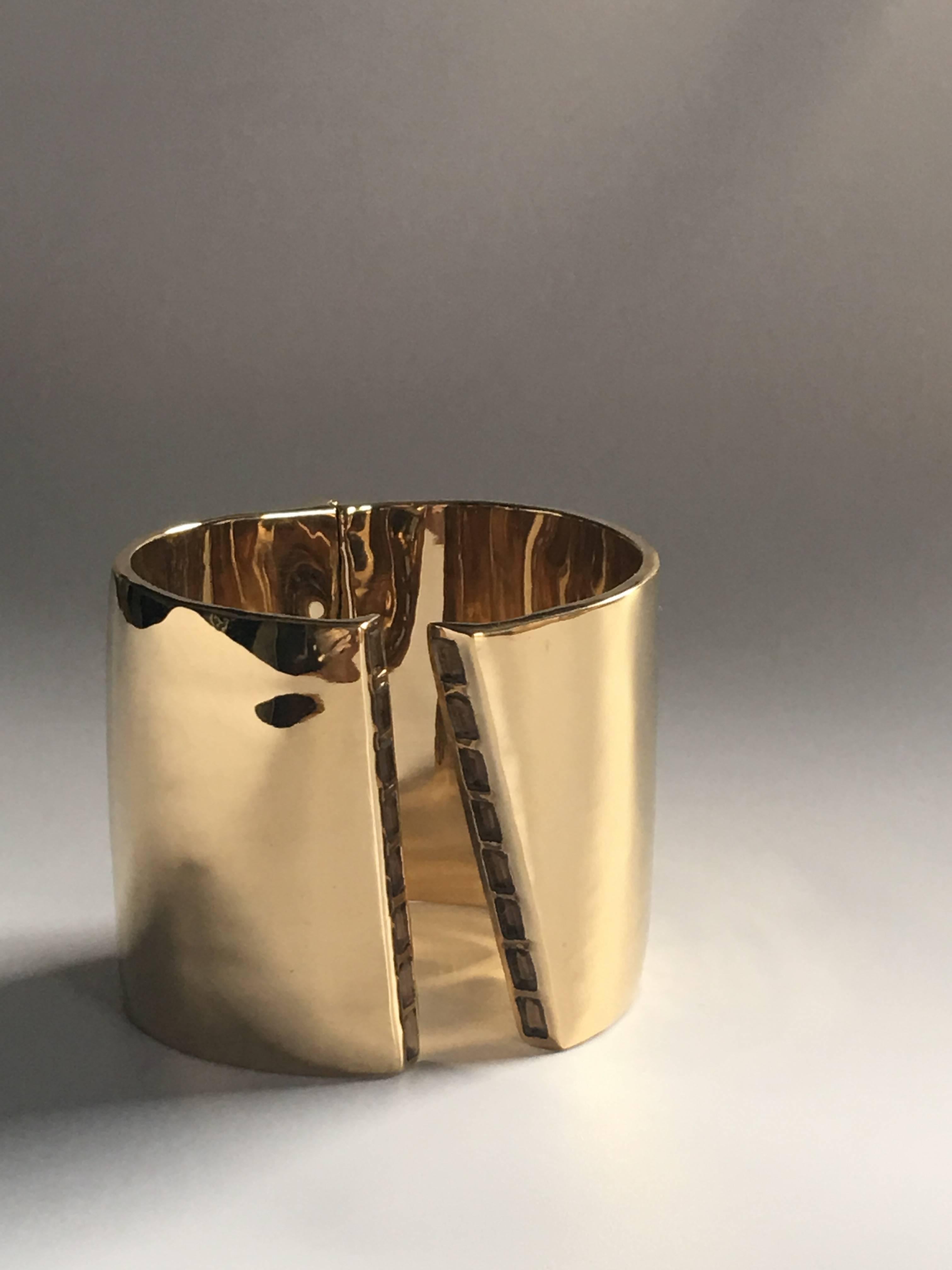 Women's Mateo/Brown Soraya Cuff in 18kt gold vermeil and faceted iolites For Sale