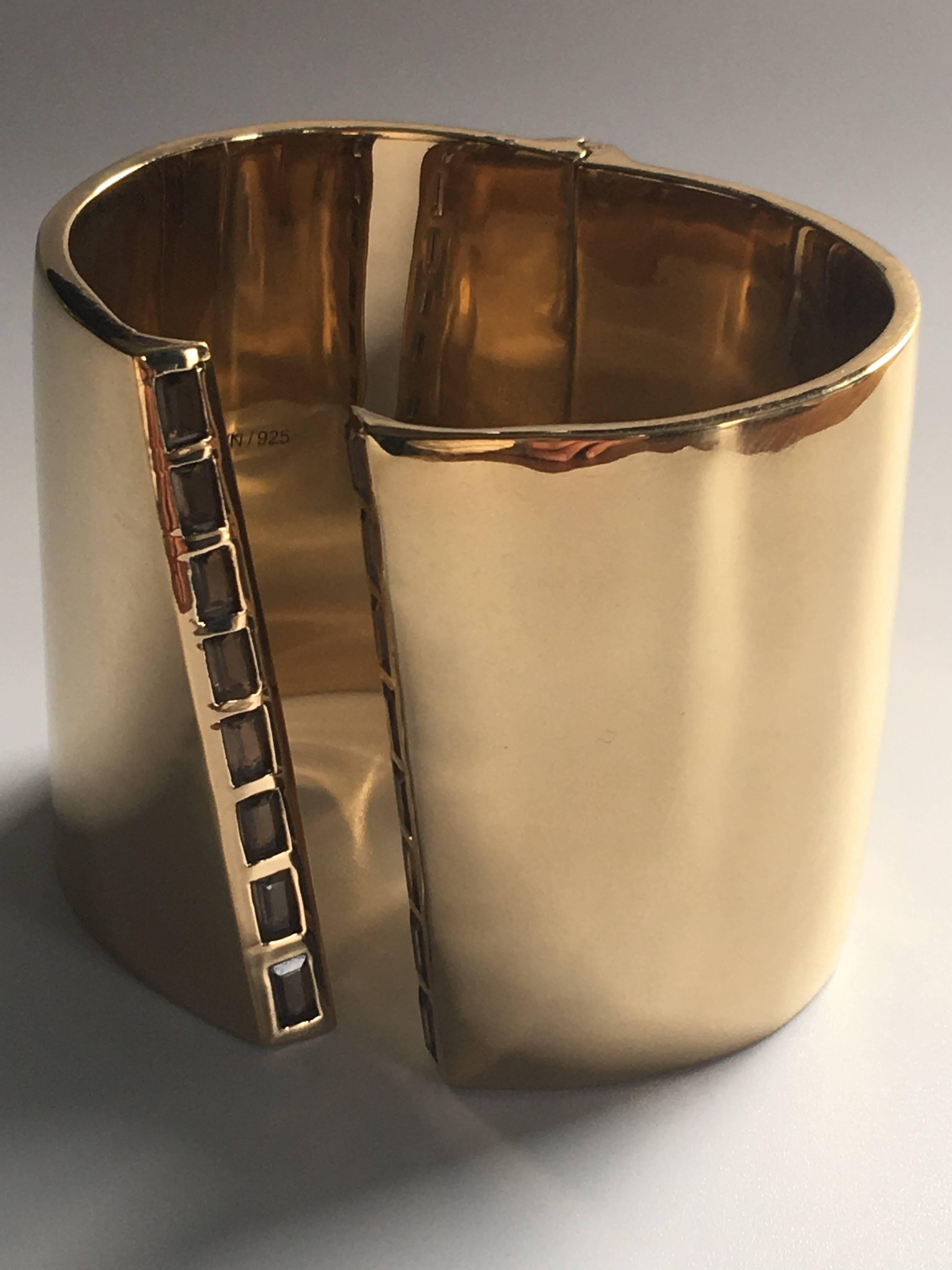 Mateo/Brown Soraya Cuff in 18kt gold vermeil and faceted iolites For Sale 2