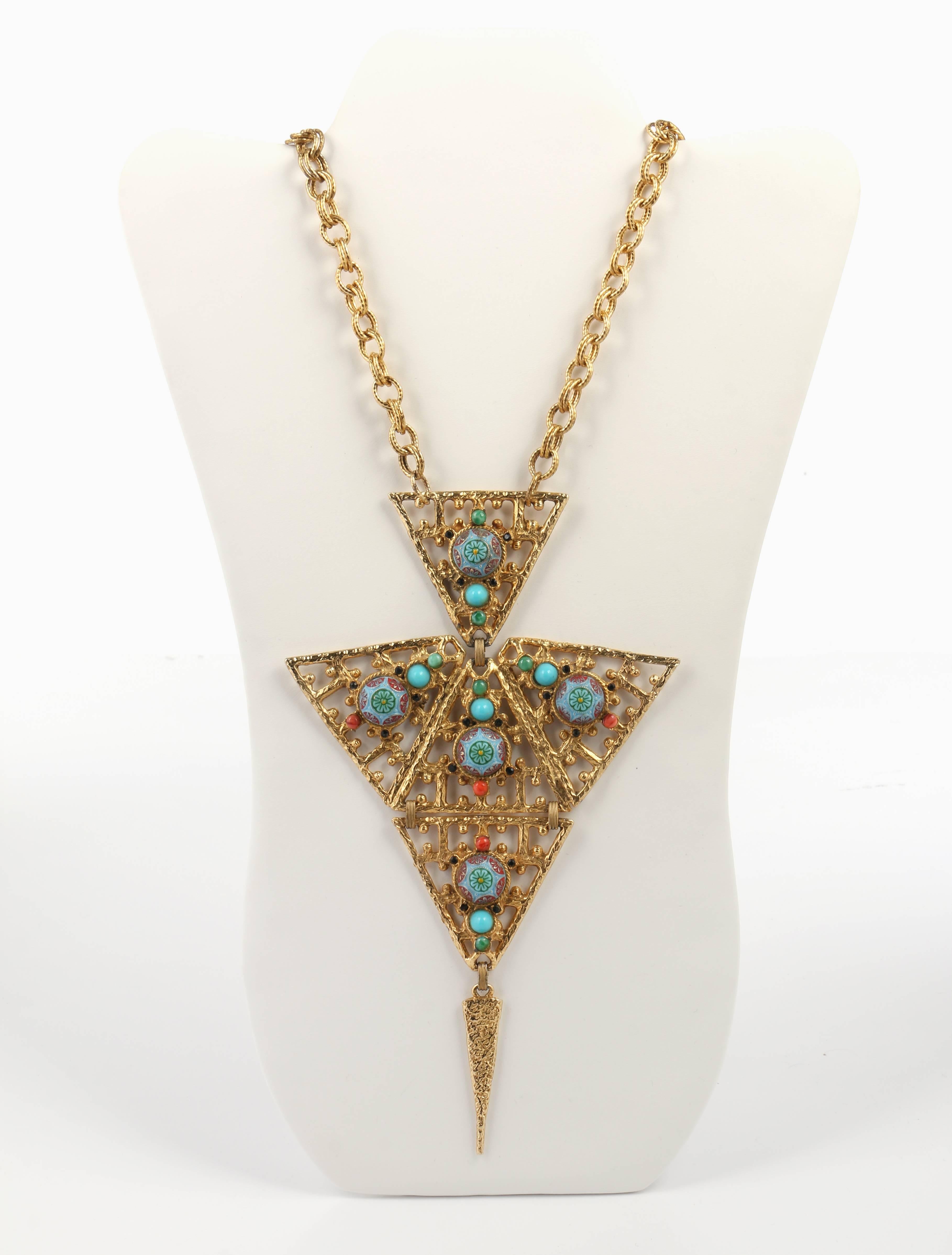 Vintage 1970's Juliana D & E, Delizza & Elster statement turquoise Moroccan matrix stone pendant necklace. Heavy etched gold tone double cable link chain with adjustable fish hook clasp measures approximately 29.5