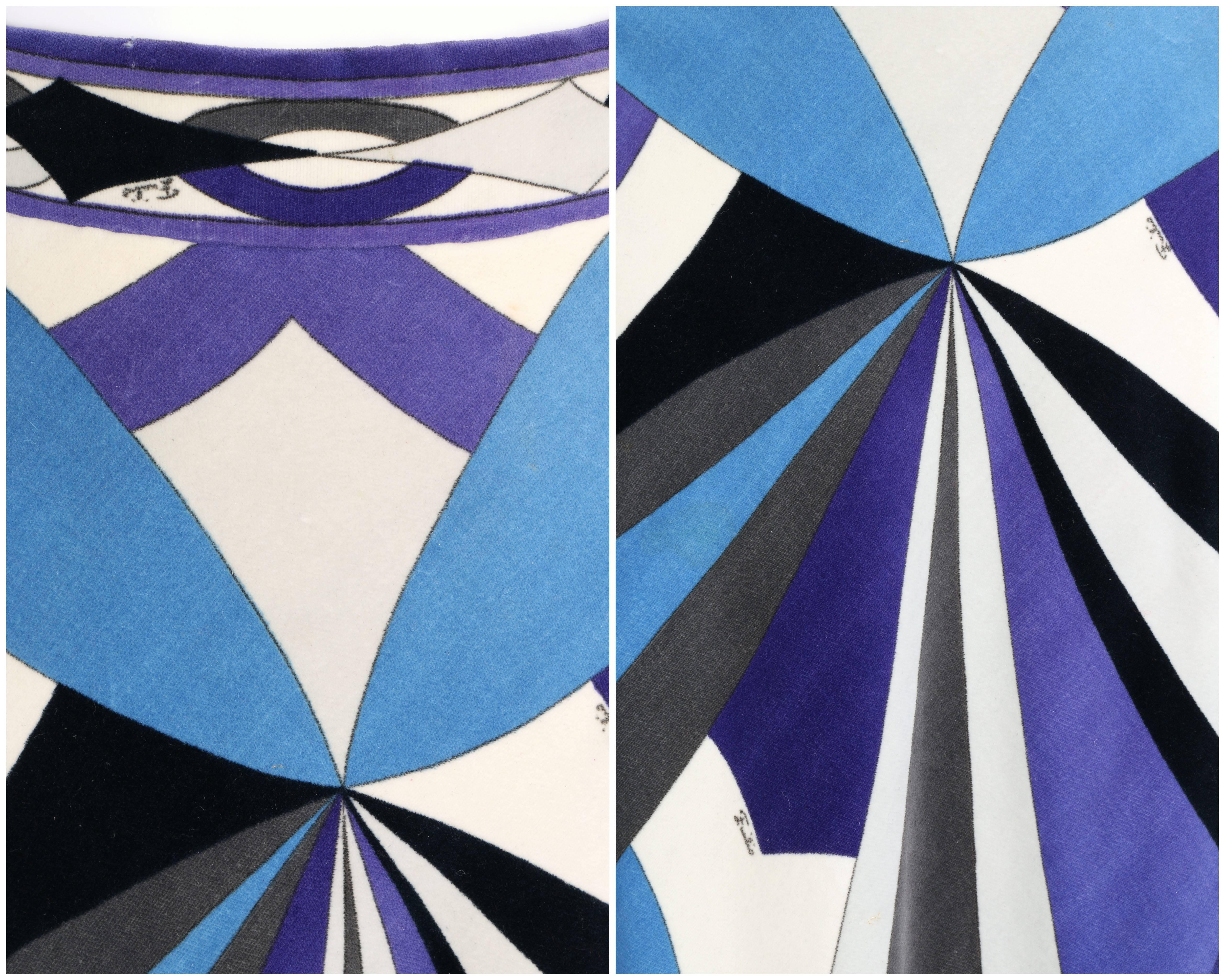 EMILIO PUCCI 1960s Blue Purple Signature Print Velvet Scarf Hem Maxi Skirt Sz 14 In Good Condition For Sale In Thiensville, WI