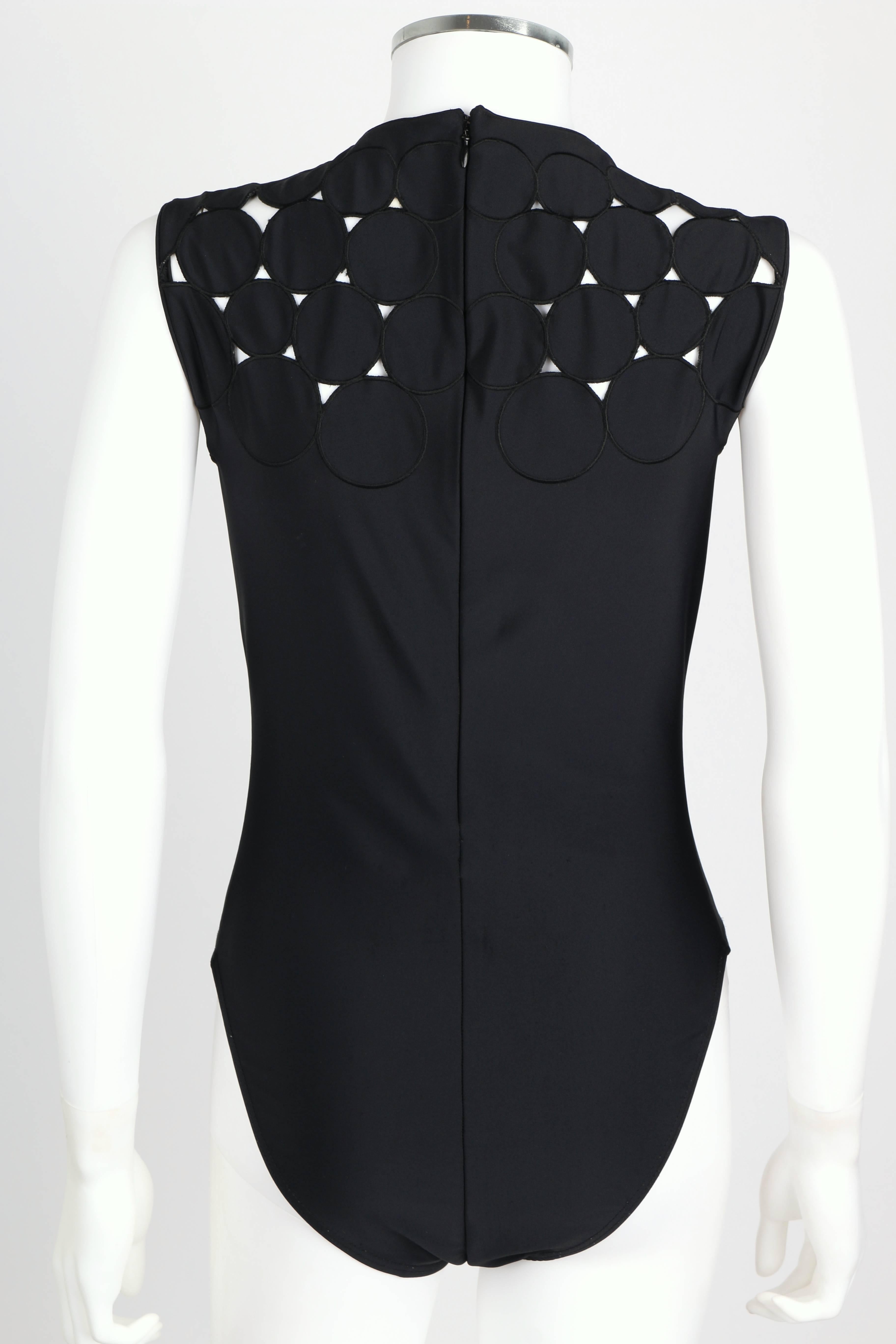 Women's GIANNI VERSACE COUTURE S/S 1994 Black Sleeveless Circle Cutout Bodysuit Top For Sale