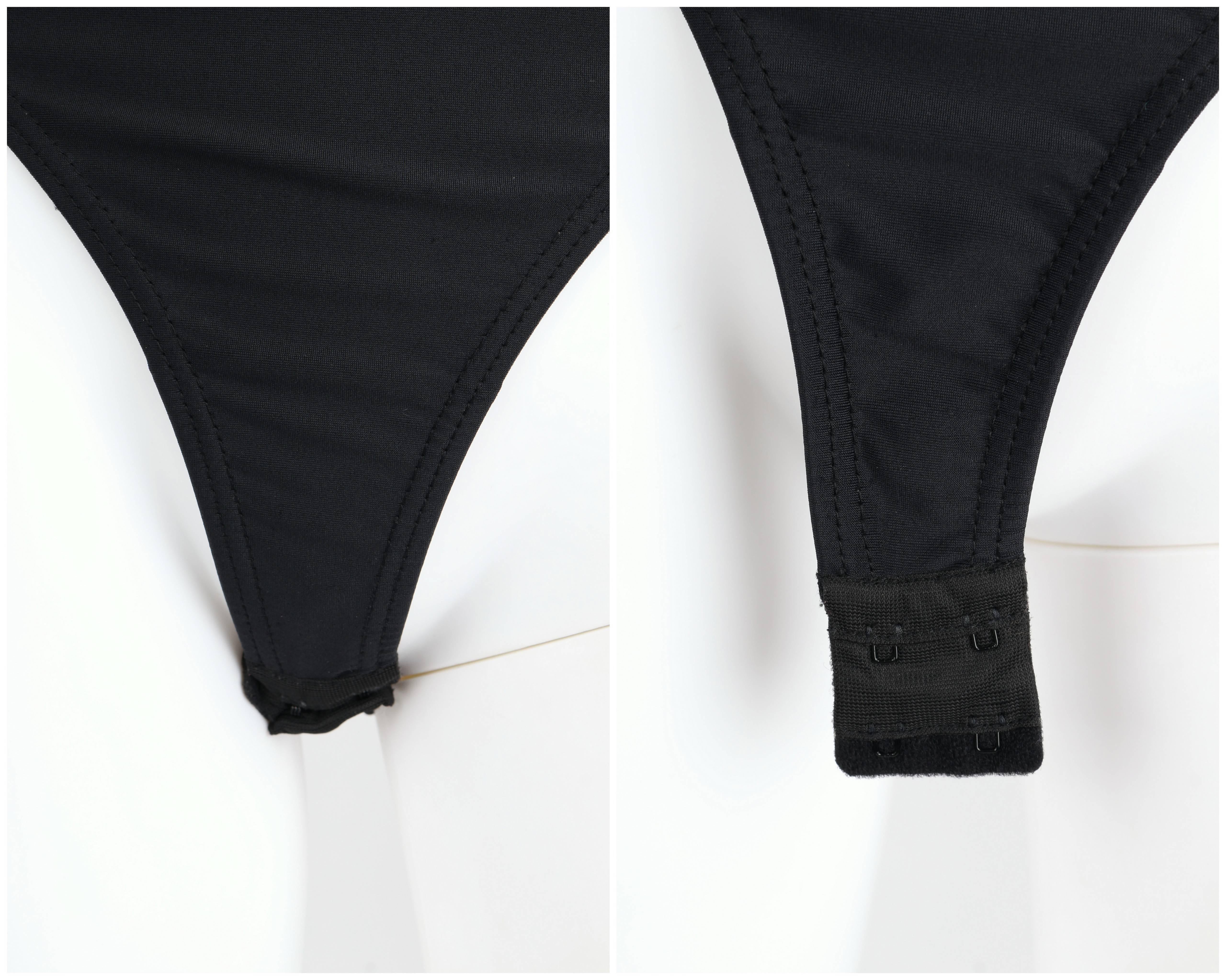 Gianni Versace Couture S/S 1994 Noir Body sans manches à découpes circulaires Top en vente 5