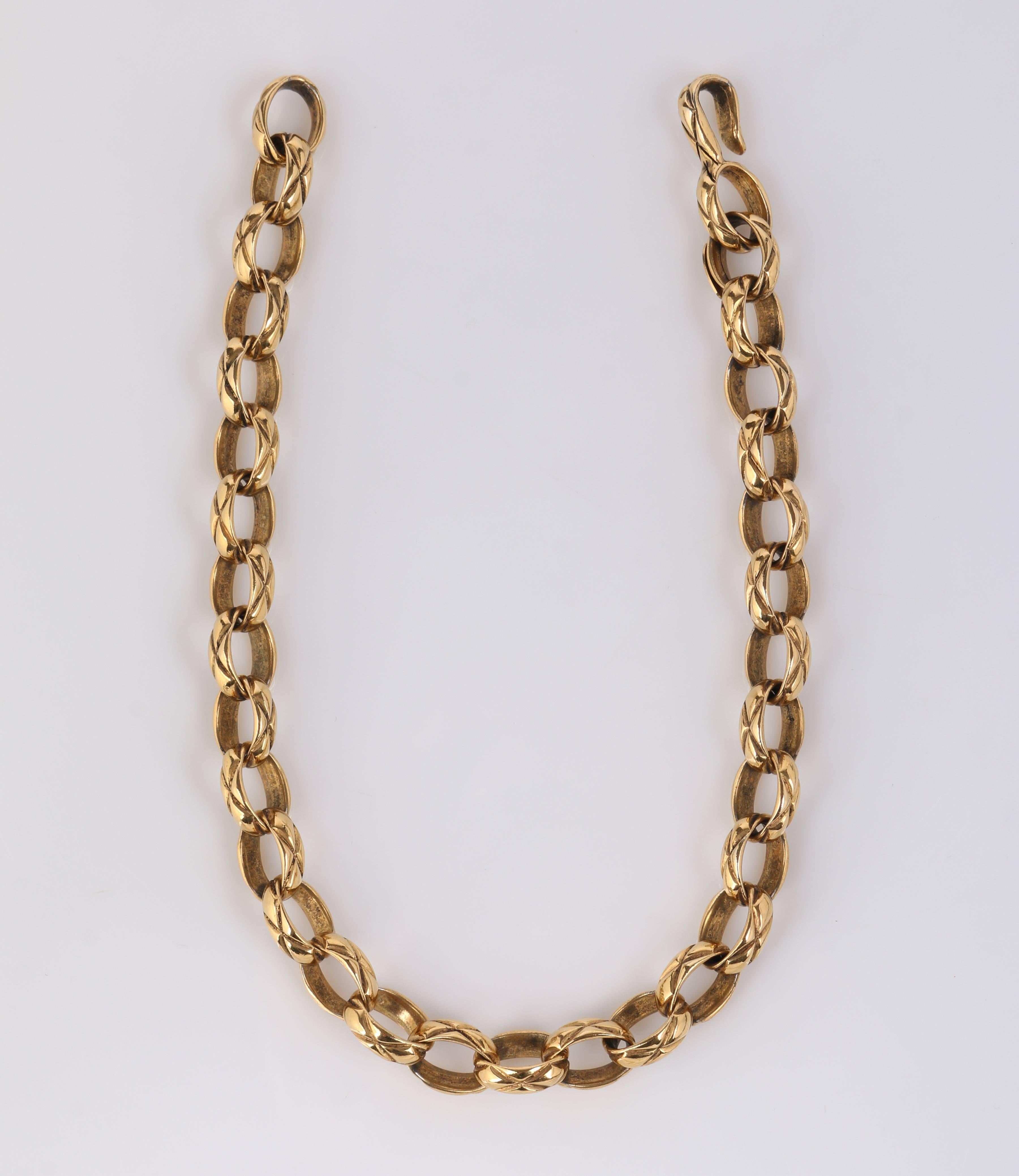 CHANEL c.1986 Season 23 Gold Heavy Oval Link Chain Quilted Grooved Necklace 1