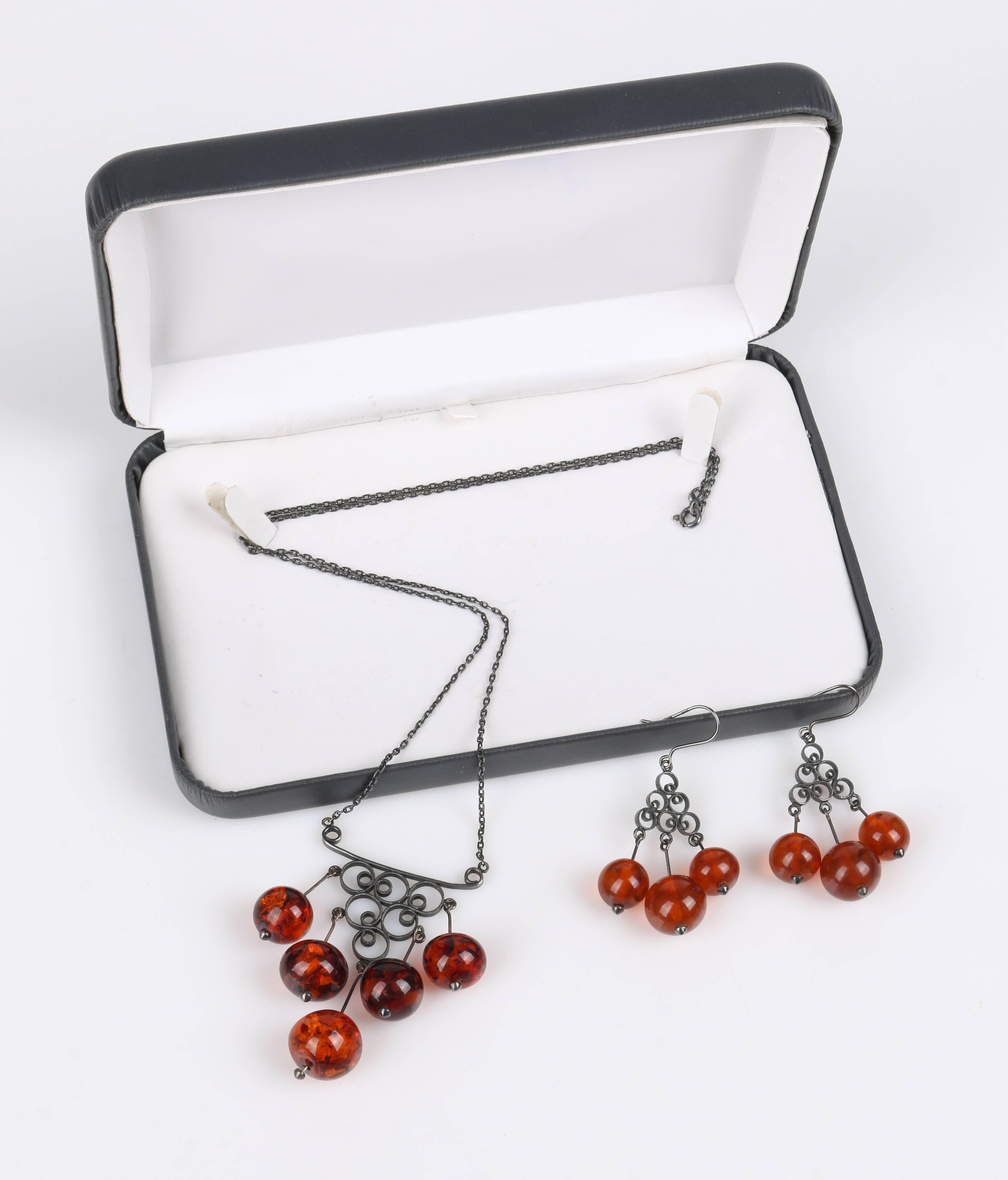c.1970's RUSSIAN AMBER Silver 875 Demi Parure Chandelier Necklace Earrings Set In Excellent Condition In Thiensville, WI
