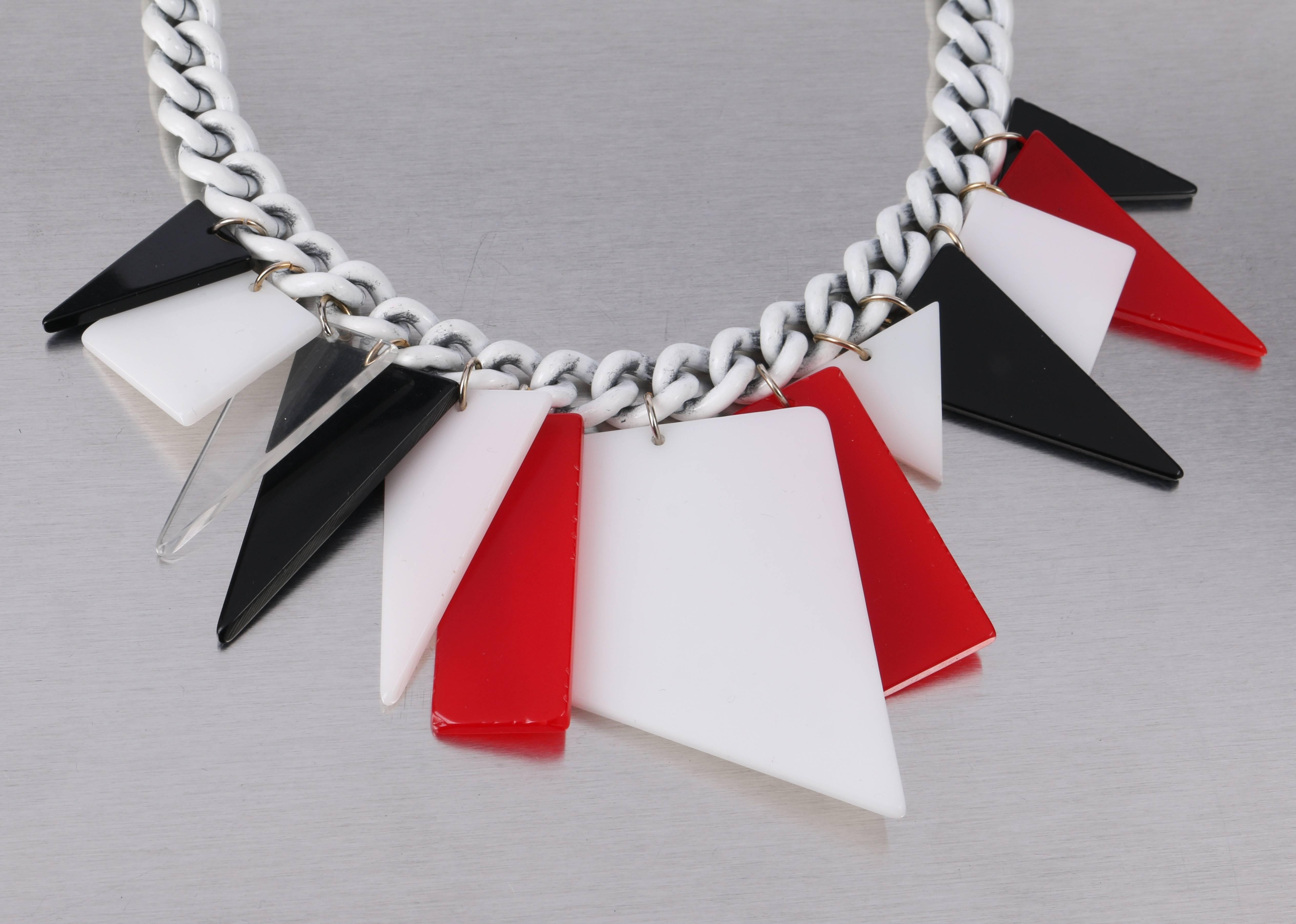 MOD c.1960s Red White Black Large Lucite Acrylic Geometric Enamel Chain Necklace 3