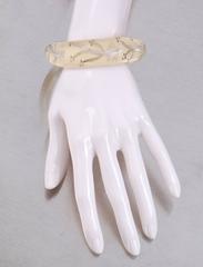 c.1930s-1940s Clear Plastic Lucite Reversed Handcarved Fish Bone Bangle Bracelet