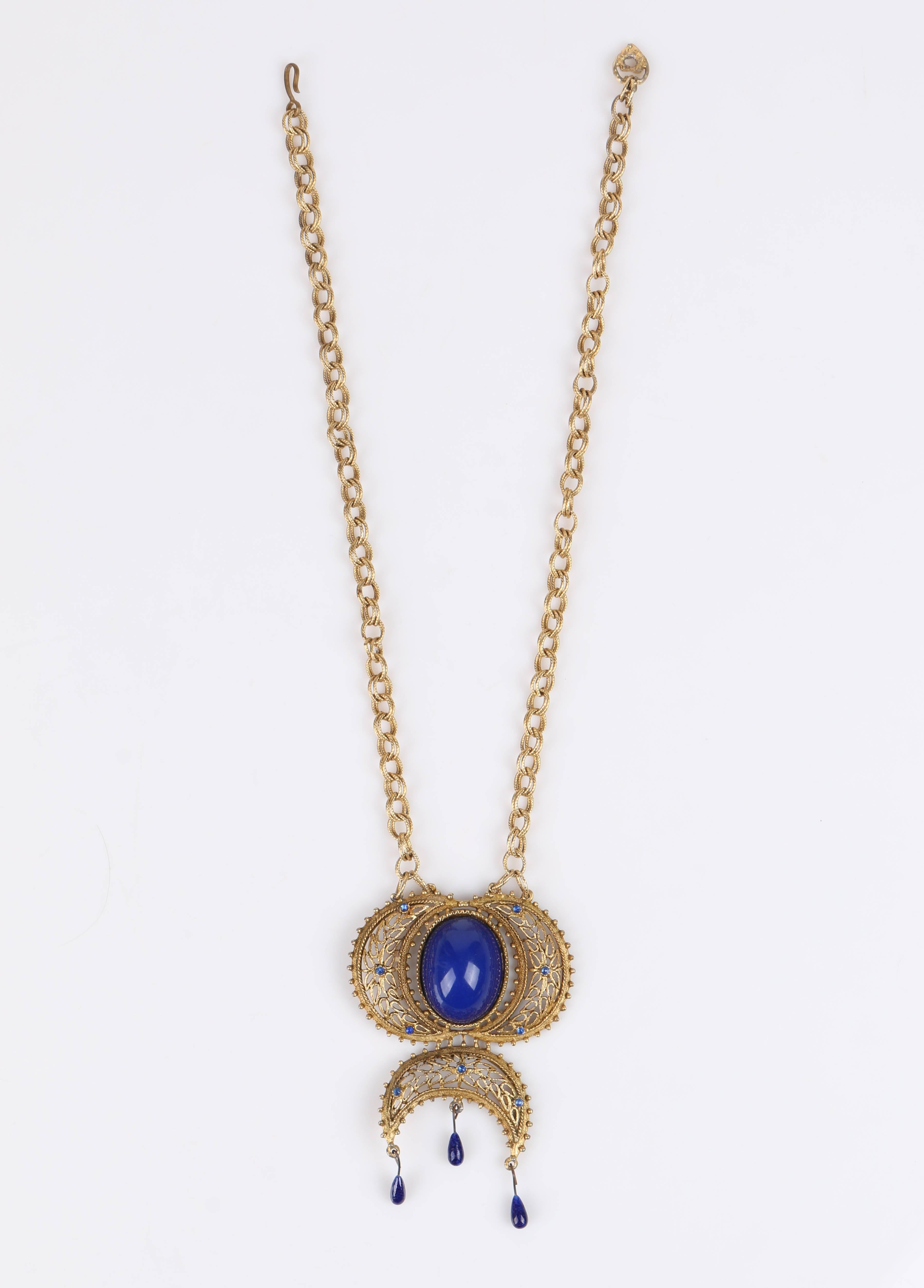 NAPIER c.1980's Large Blue Cabochon Stone Gold Egyptian Revival Pendant Necklace In Excellent Condition In Thiensville, WI