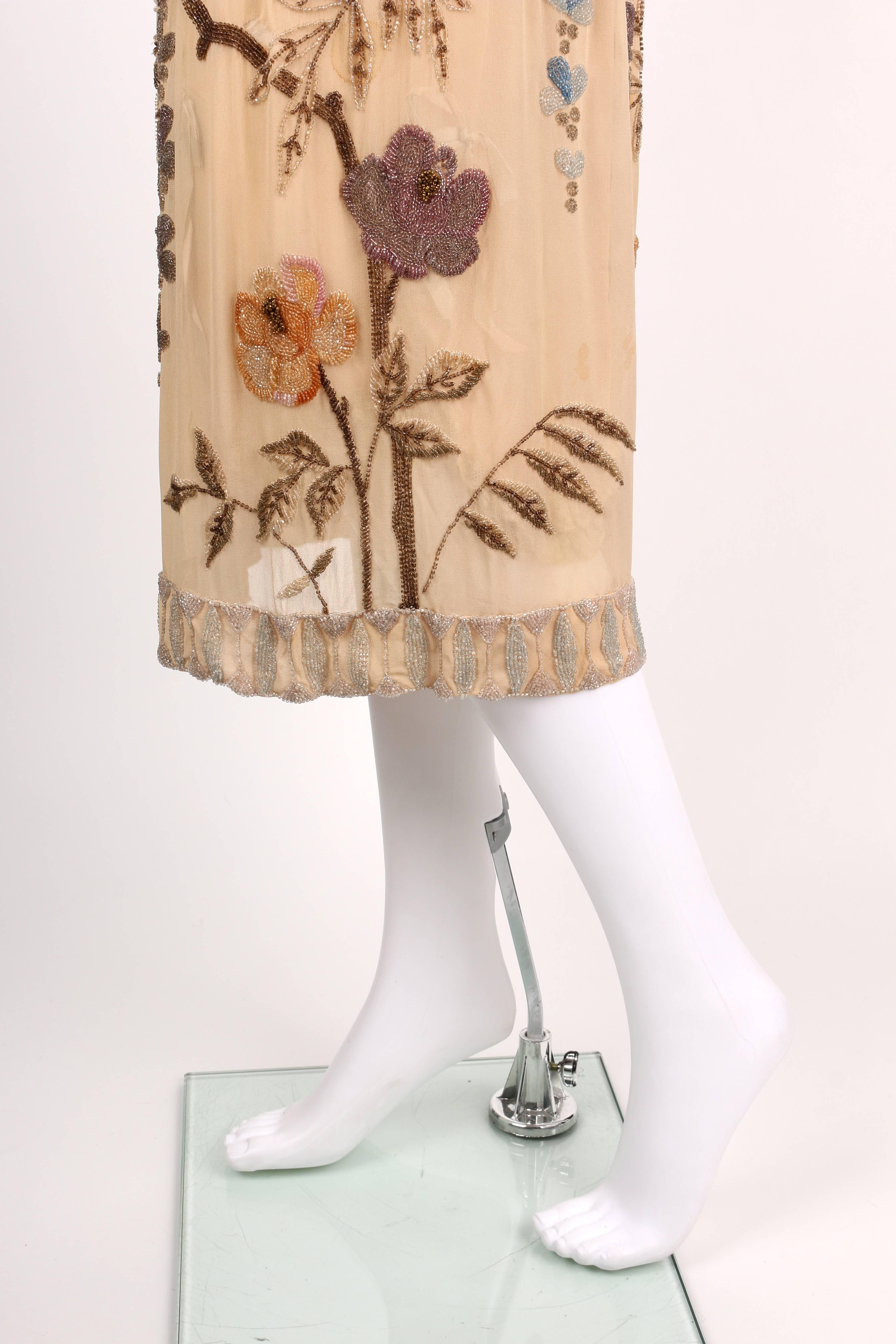 SADIE NEMSER c.1920's Cream Floral Bird Bead Embellished Silk Evening Dress  In Good Condition In Thiensville, WI