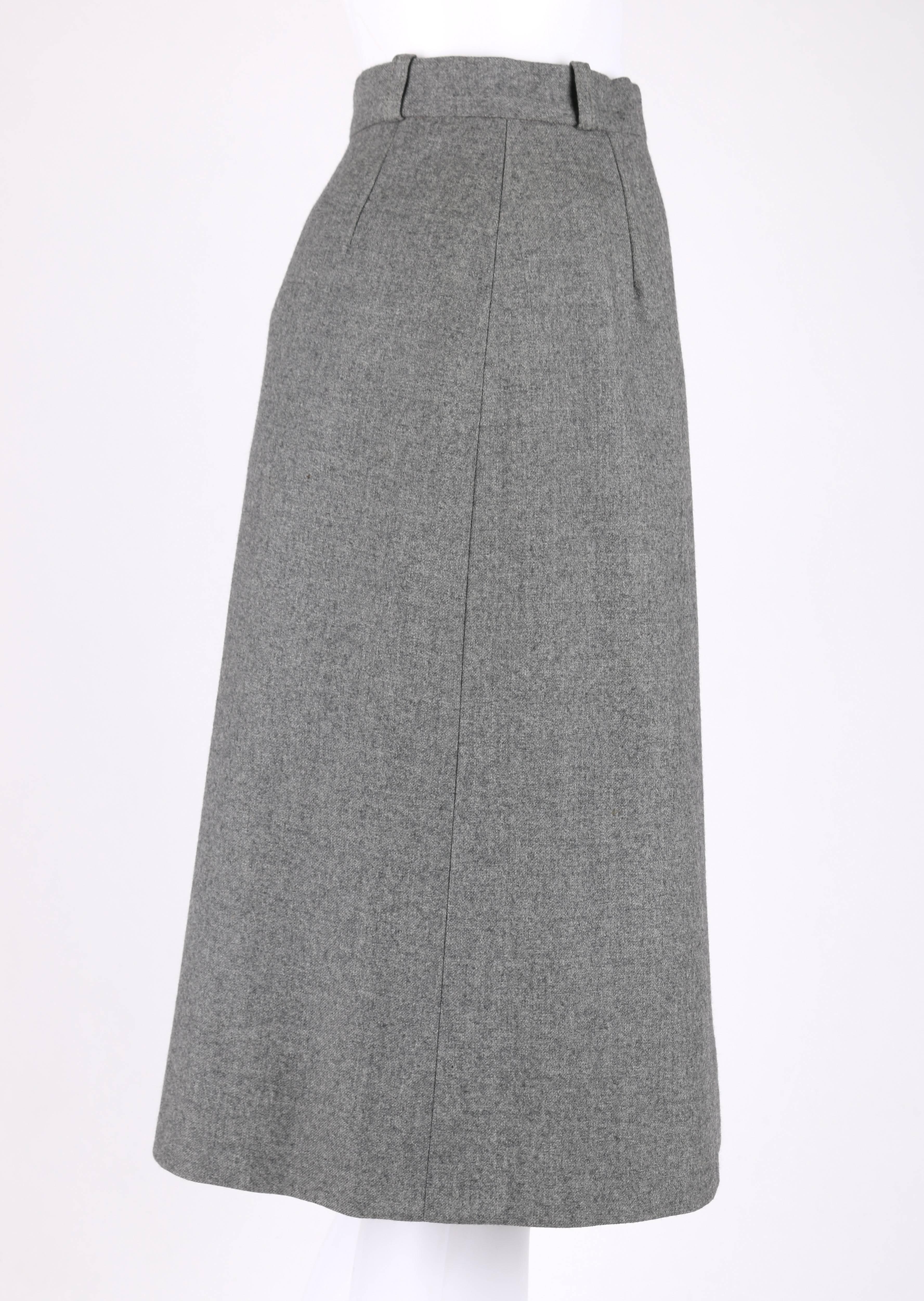 GUCCI c.1970's Gray Wool Classic Wrap Skirt Brown Leather Piping Trim In Good Condition For Sale In Thiensville, WI
