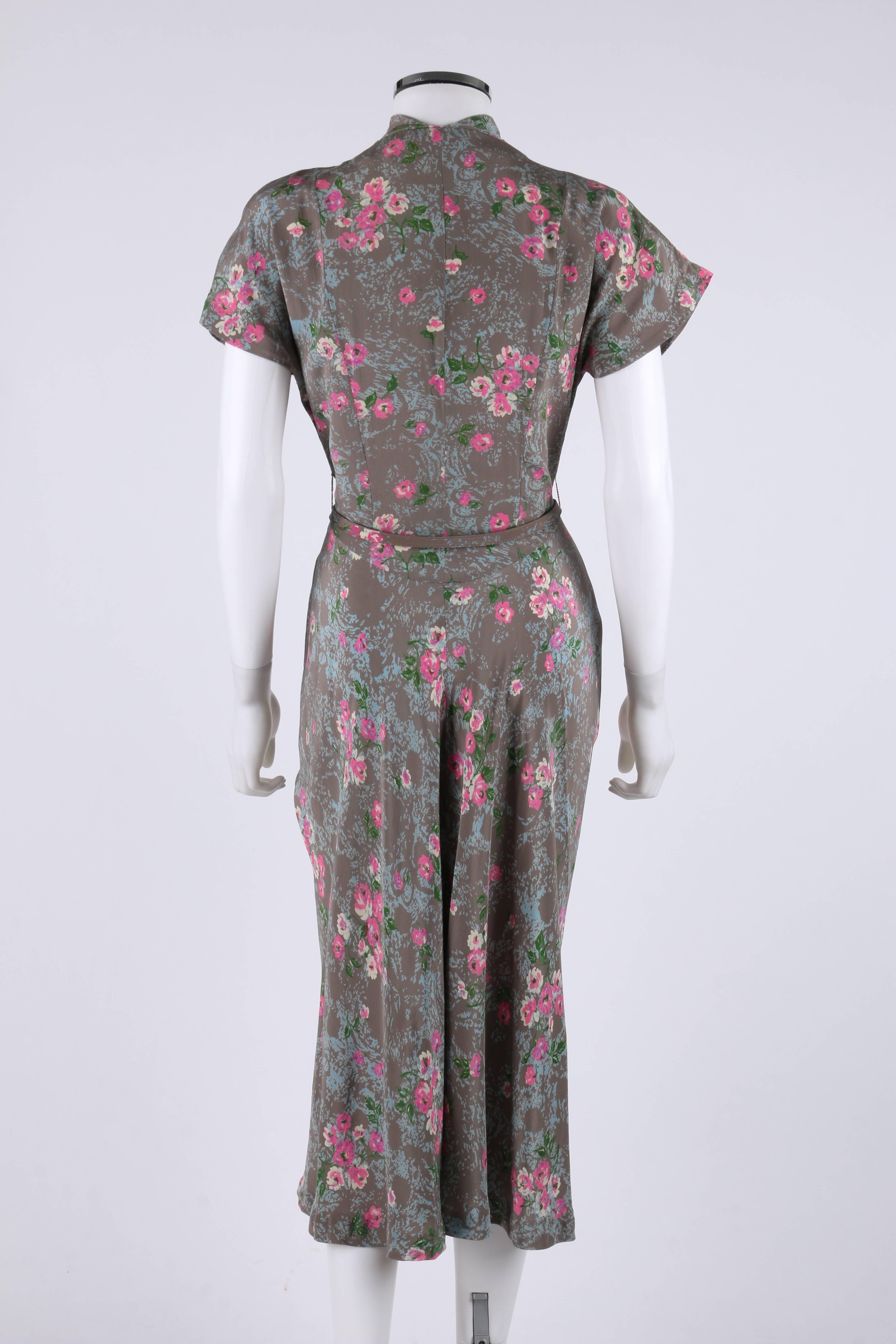 Women's COUTURE c.1940's Gray Floral Print Silk Belted Front Bustle Draped Day Dress For Sale