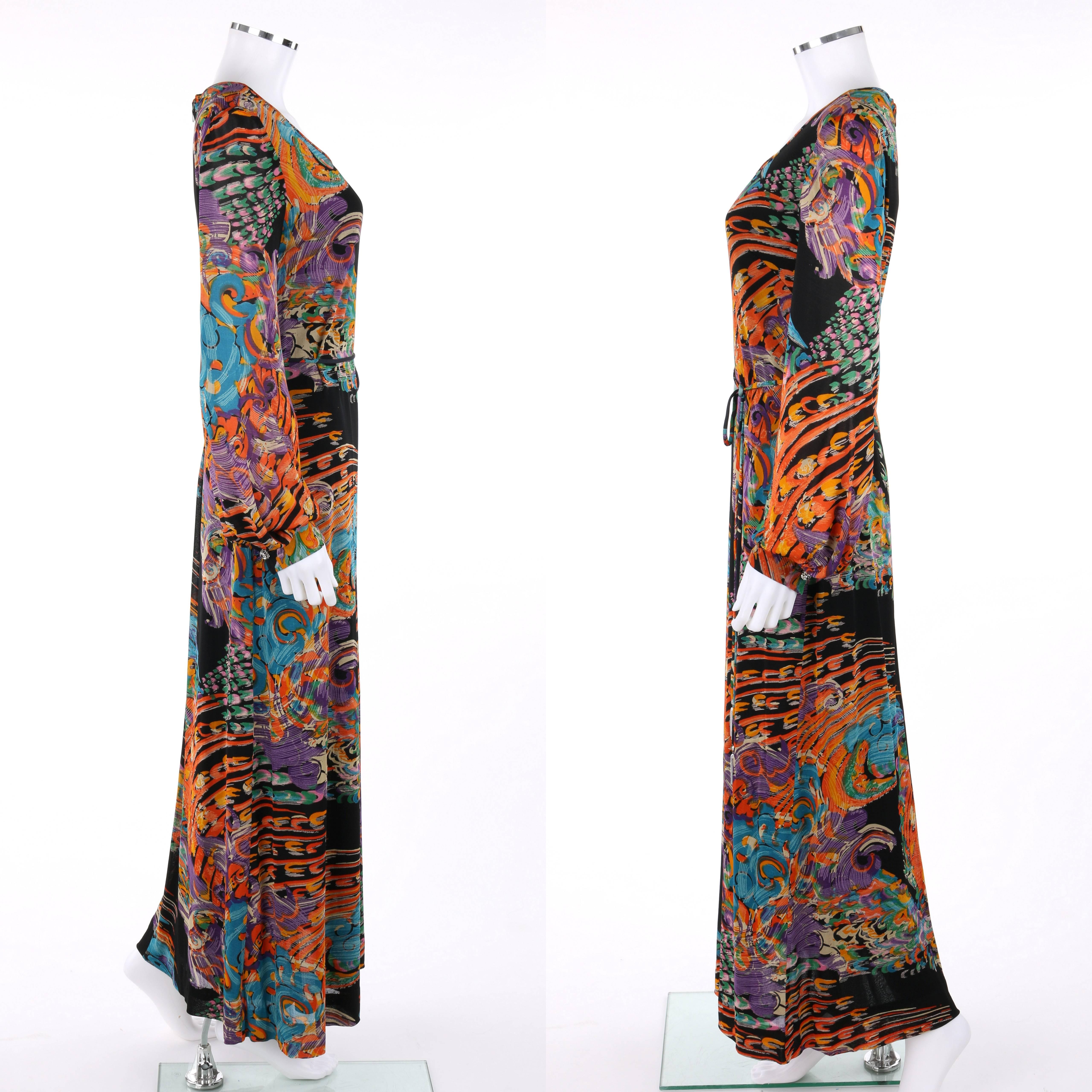 Noir Robe longue et ceinture GIVENCHY Nouvelle Boutique à imprimé peint multicolore (années 1970) en vente
