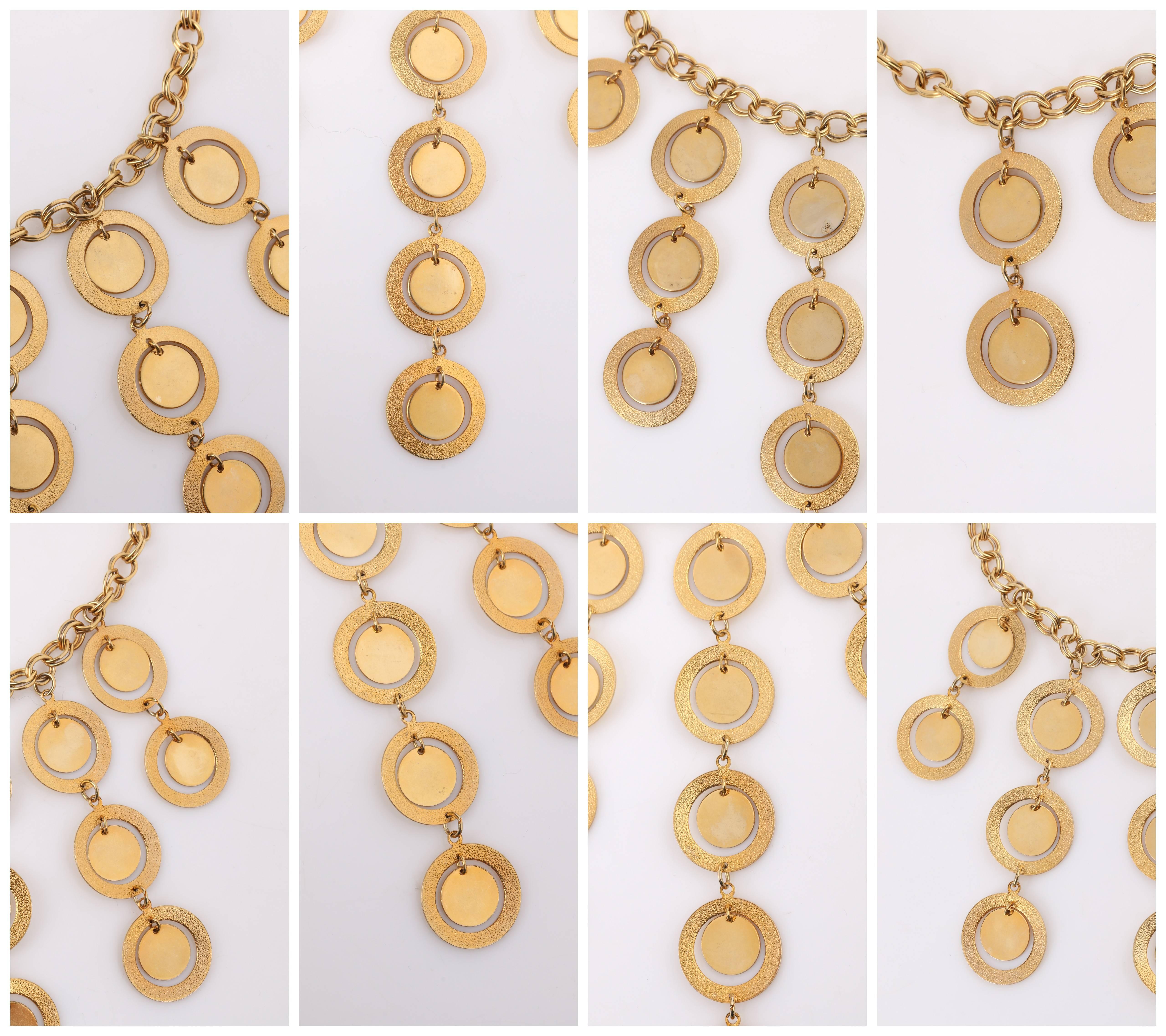 PIERRE CARDIN ca. 1960er Jahre Gold Modernistische Scheiben-Kronleuchter Bib-Halskette im Angebot 4