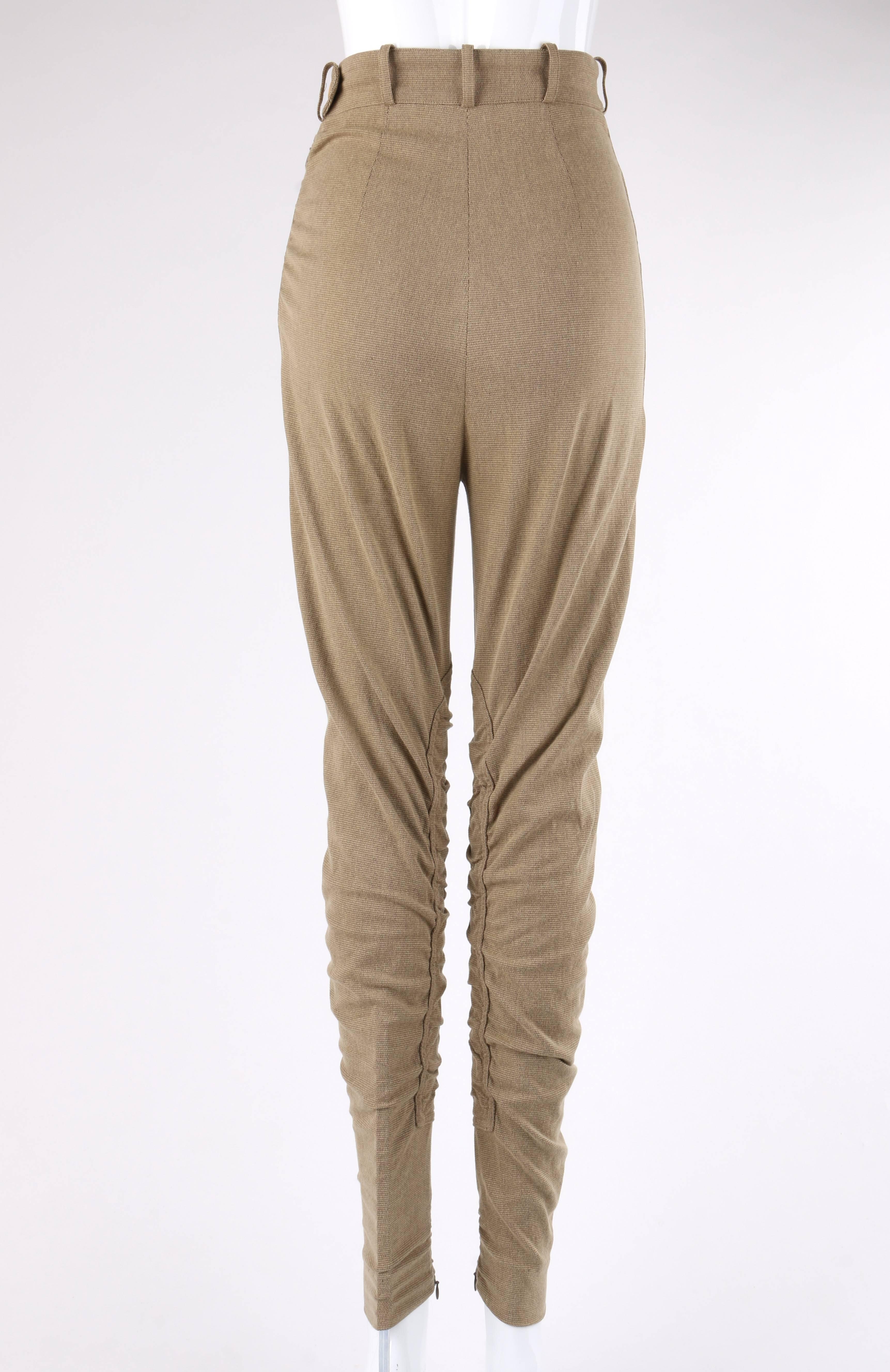 HERMES c.1990's Pantalon d'équitation marron kaki à taille haute et à fronces Jodhpurs d'équitation Excellent état à Thiensville, WI