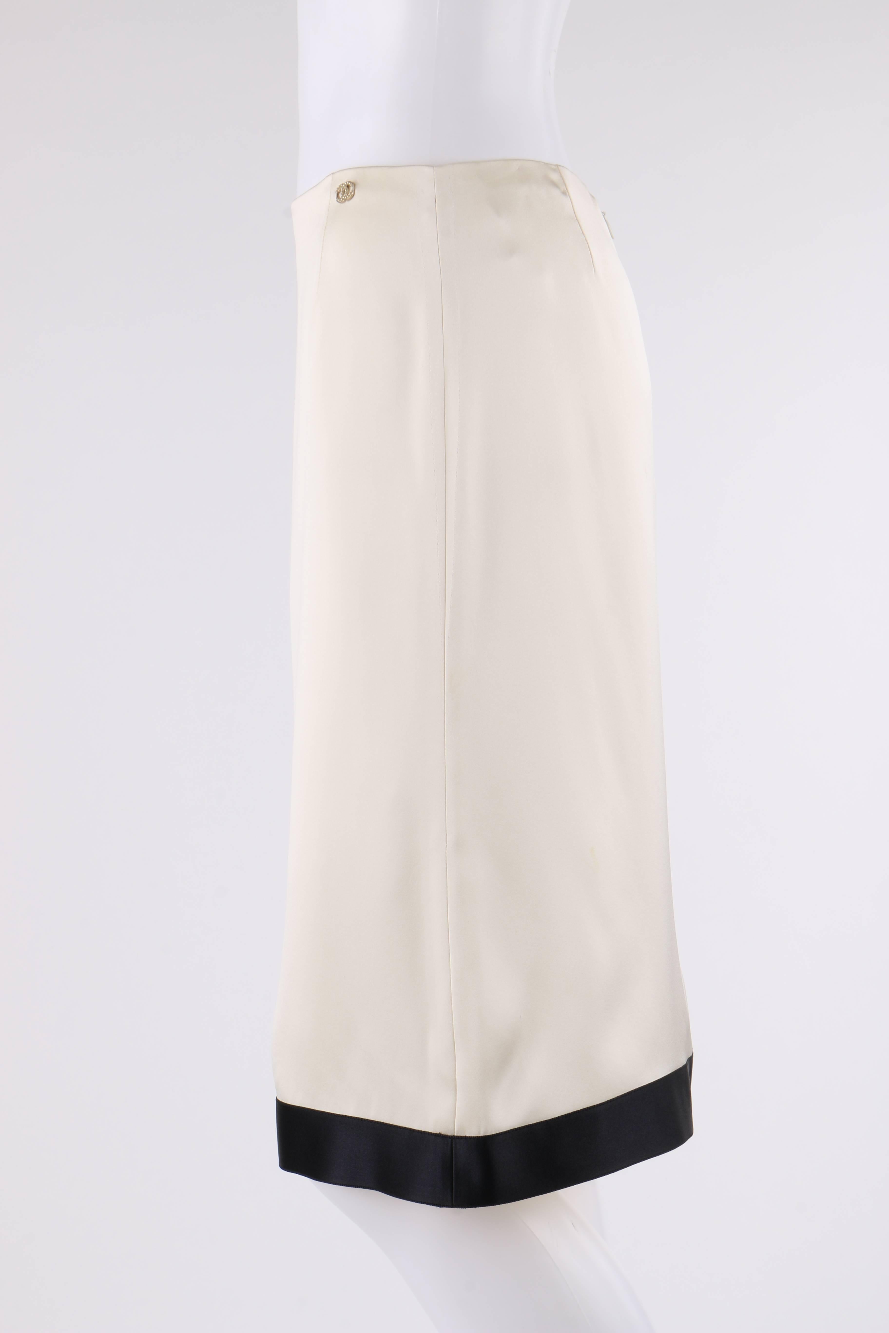 Women's CHANEL A/W 2003 Off White & Black Silk Satin Classic Pencil Skirt