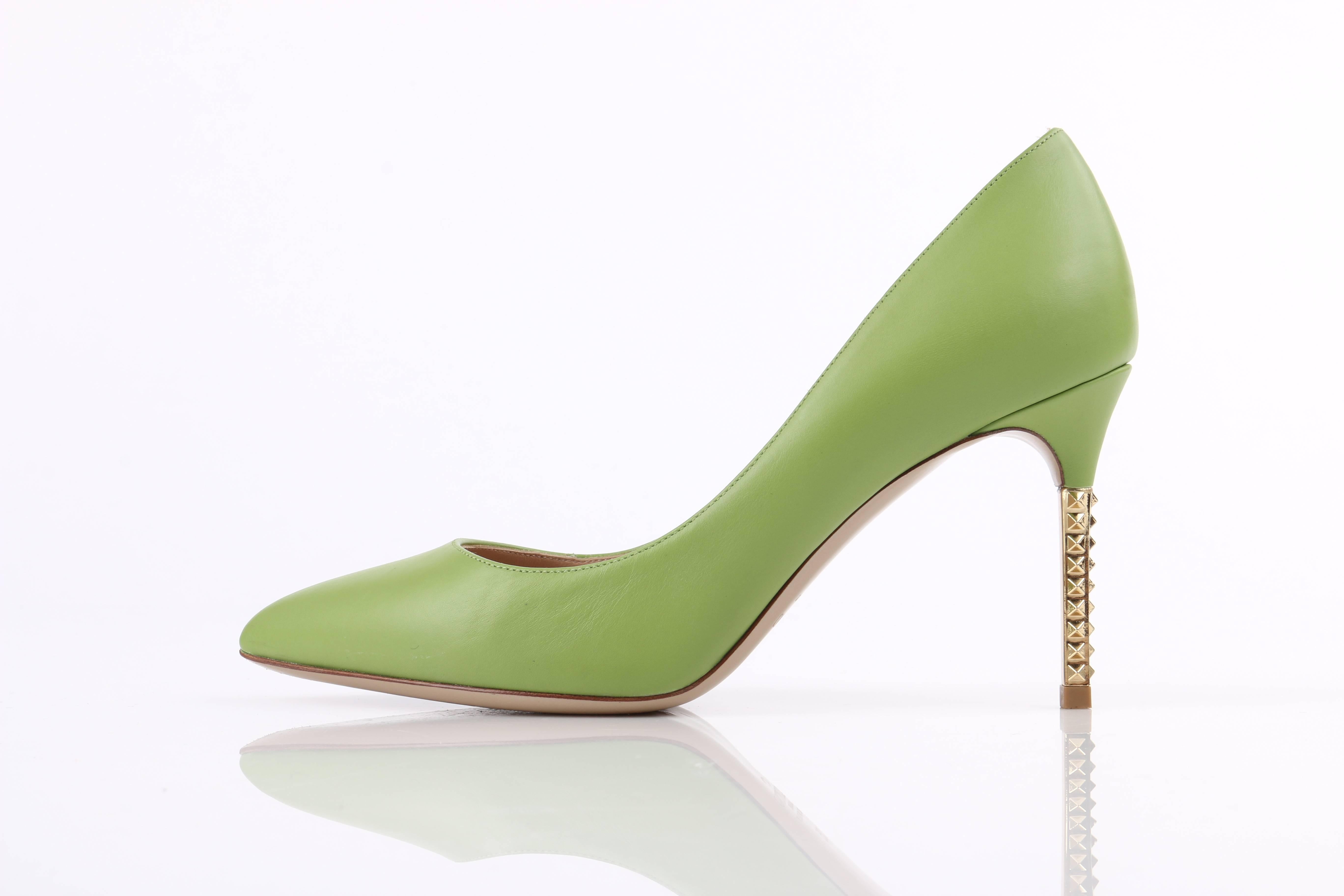 apple green heels