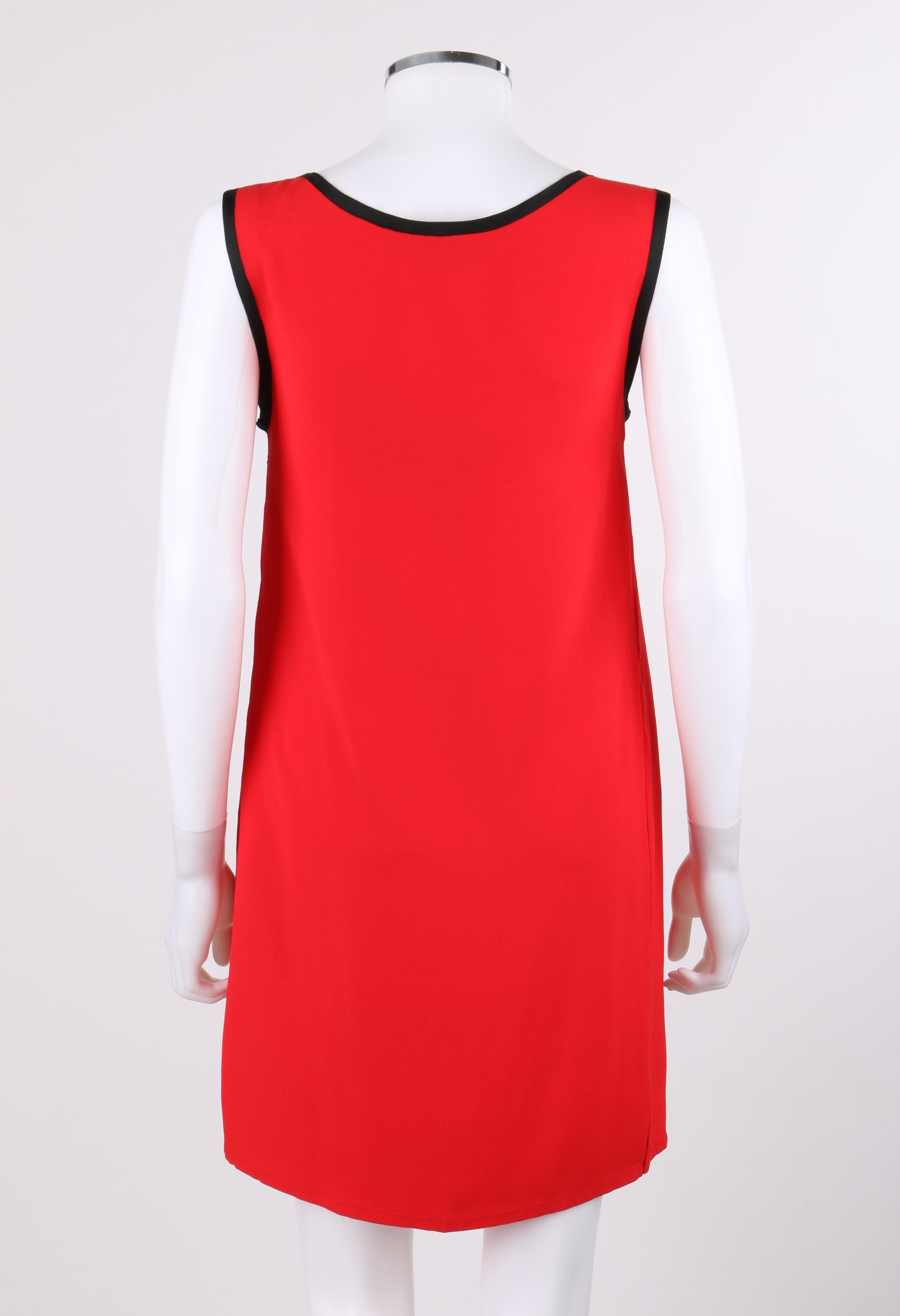 YVES SAINT LAURENT c.1980's YSL Red & Black Scoop Neck Tunic Top / Dress In Good Condition For Sale In Thiensville, WI