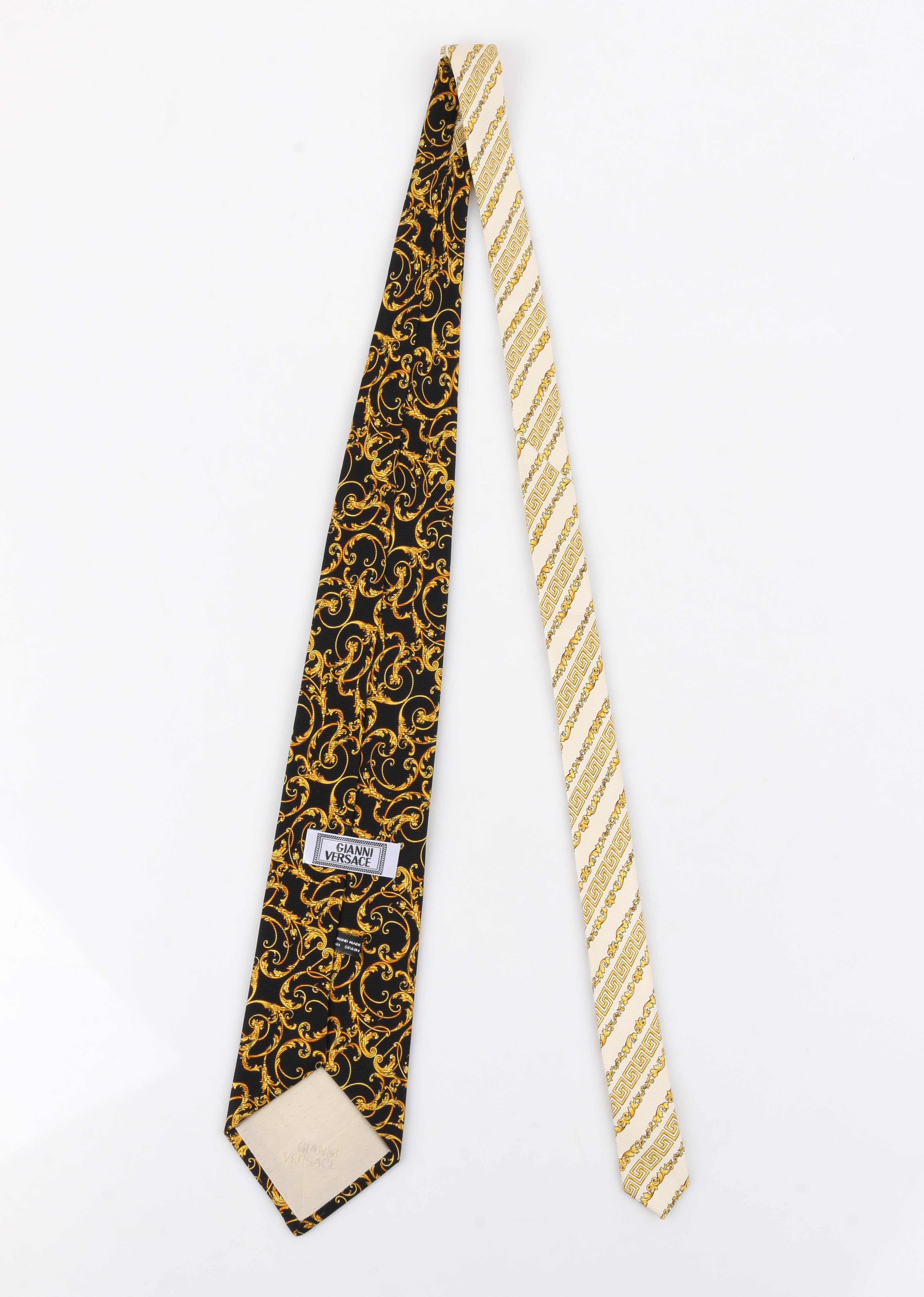 GIANNI VERSACE c.1990's Baroque Medusa Head Print Silk Necktie Tie In Excellent Condition In Thiensville, WI